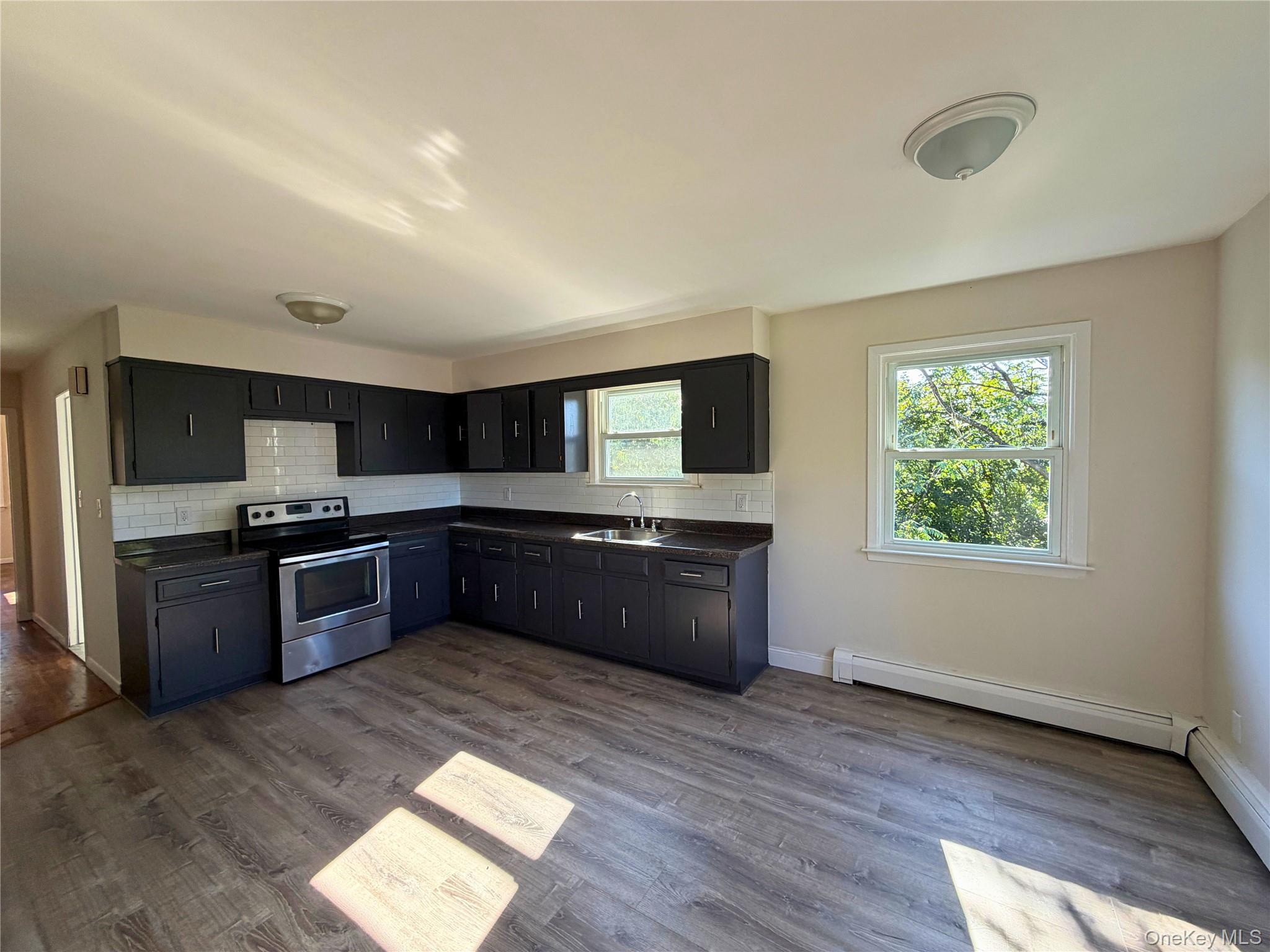 13 Woodrow Avenue, Unit 2 photo 4