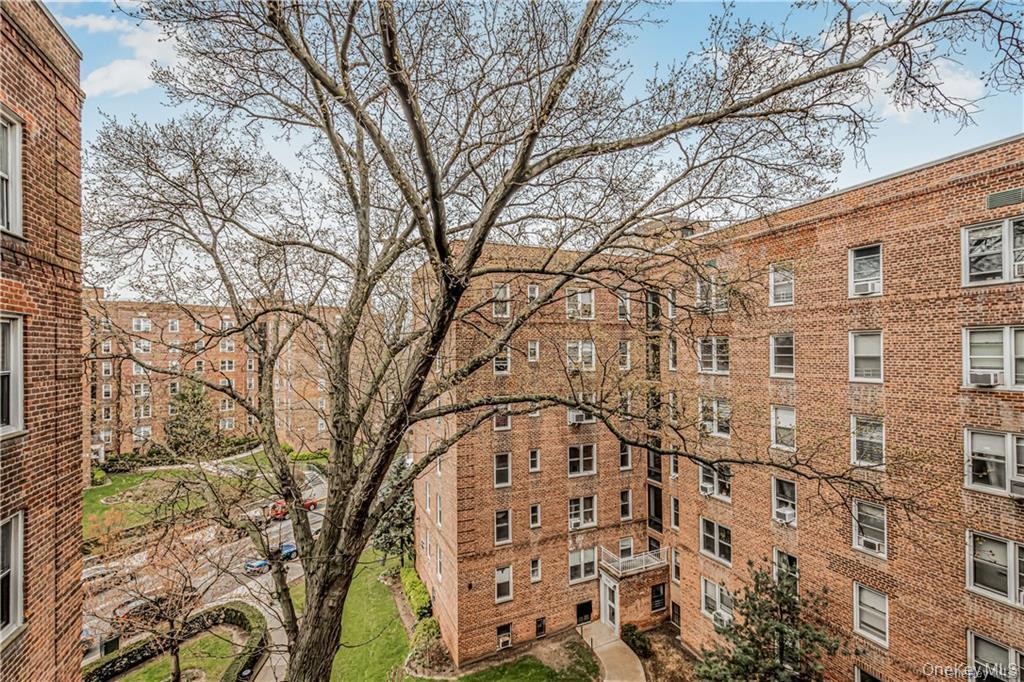 5610 Netherland Avenue, Unit 5G photo 11