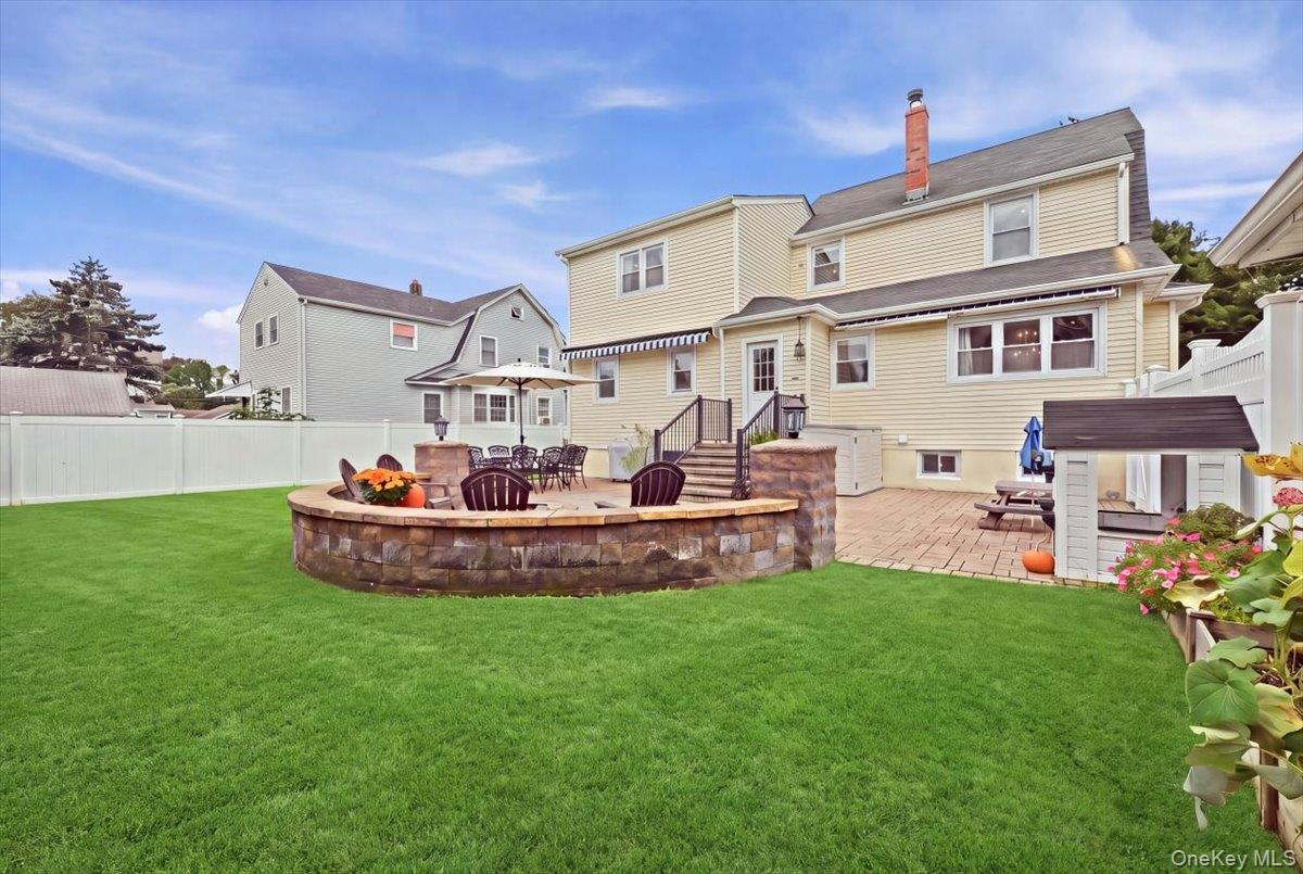 2546 Hicks Street – For Sale photo 4