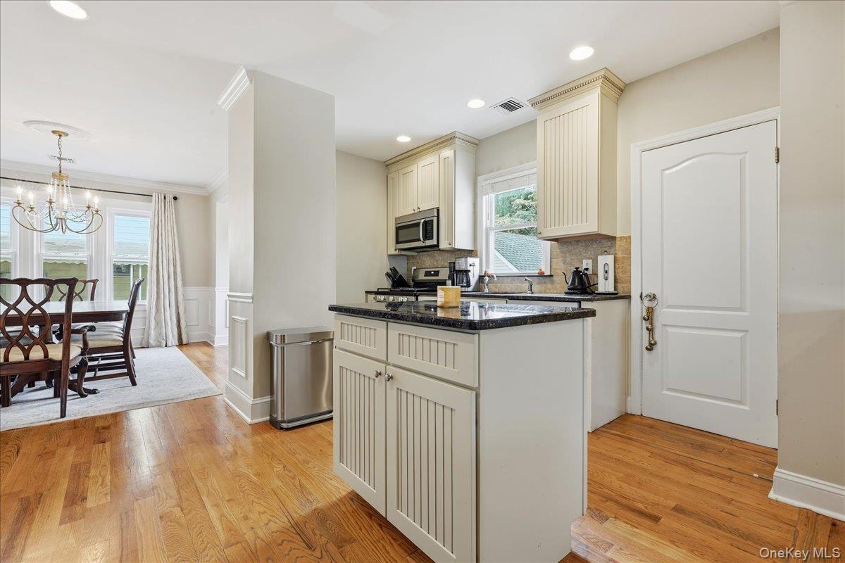 2546 Hicks Street – For Sale photo 18