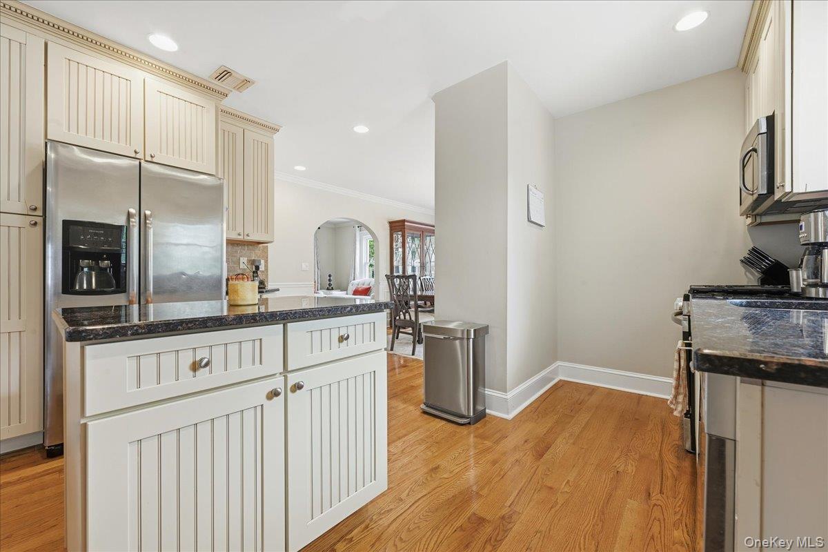2546 Hicks Street – For Sale photo 20