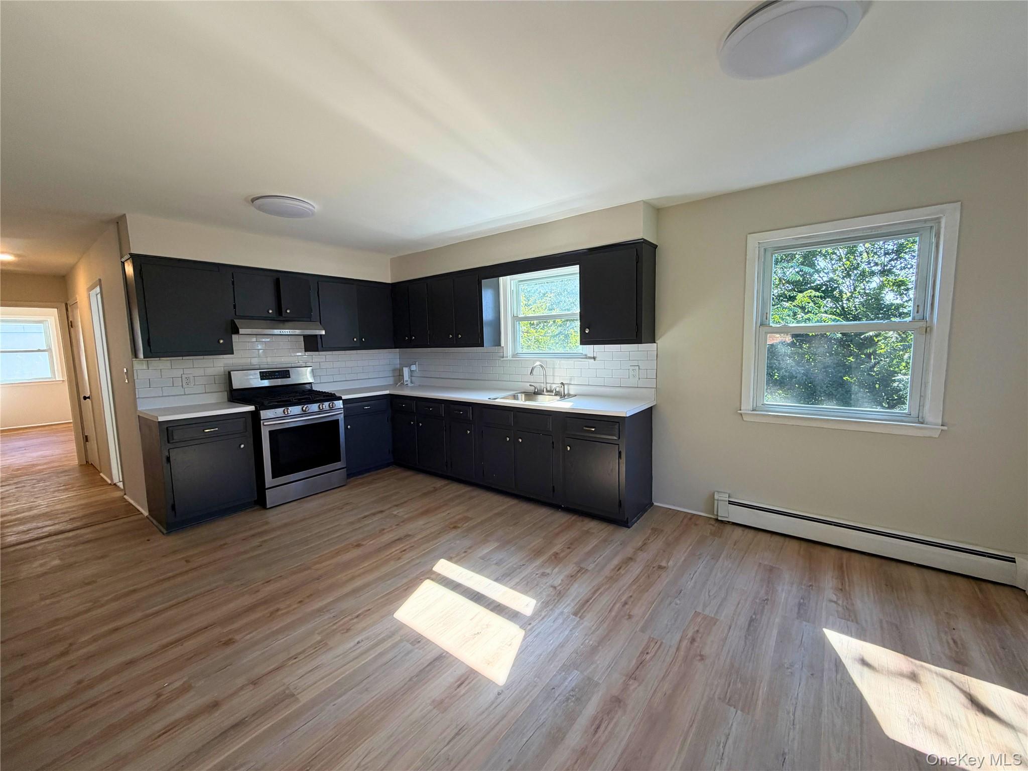 13 Woodrow Avenue, Unit 1 photo 3
