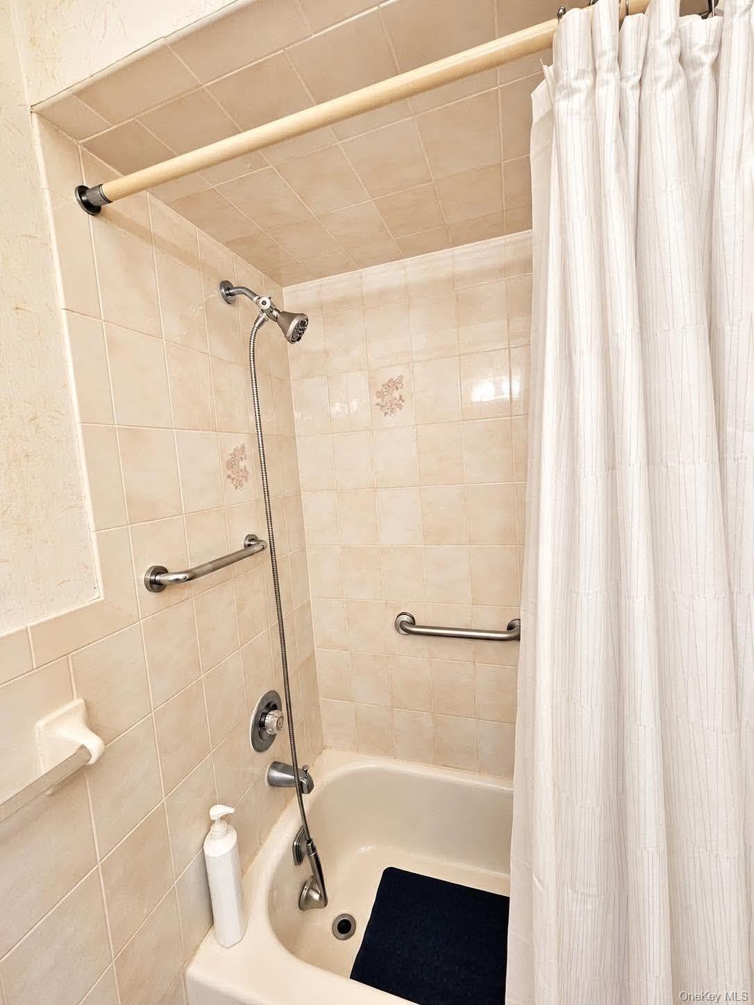 6112 69th Street, Unit 2A photo 10