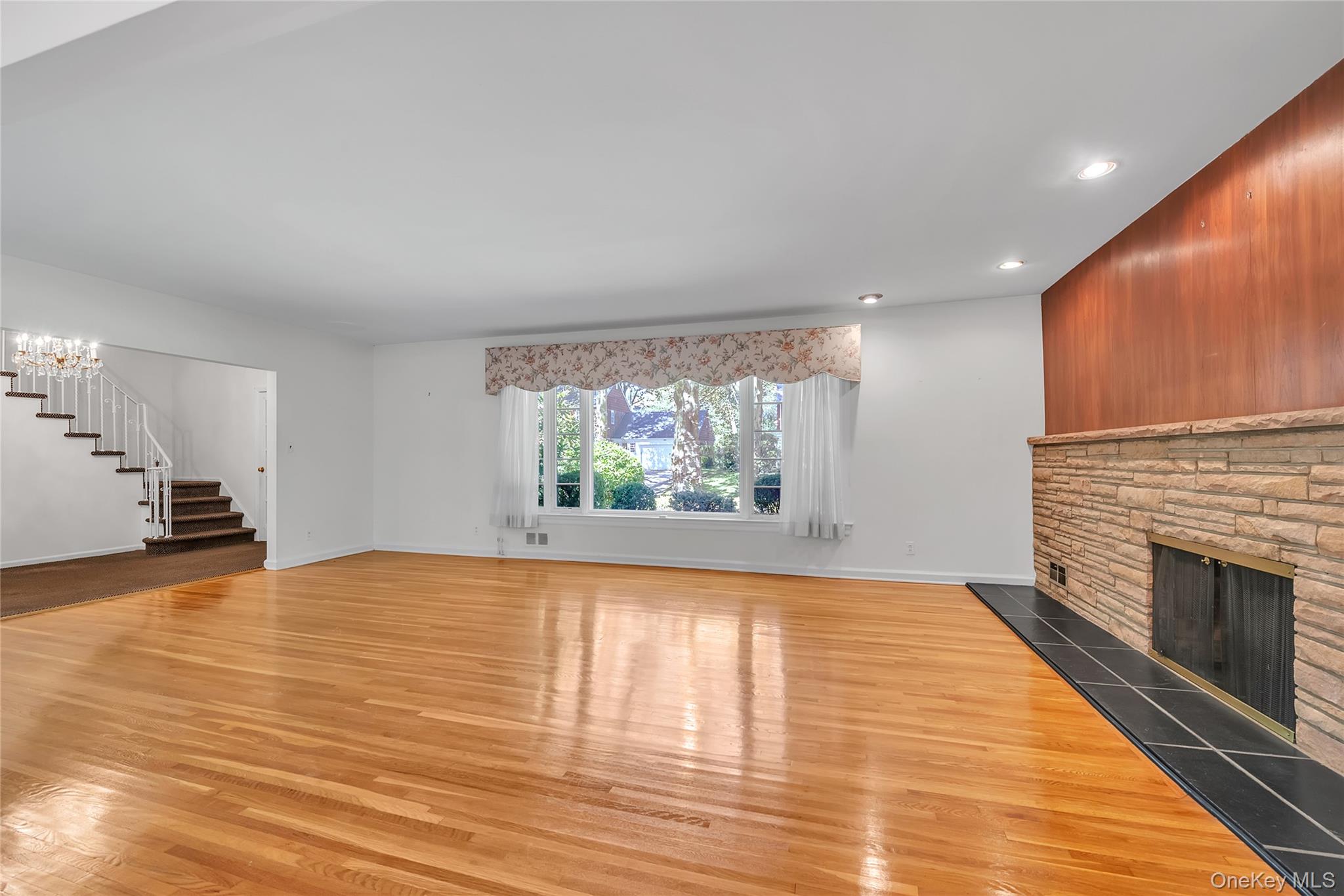 238 Clent Road – For Sale photo 3