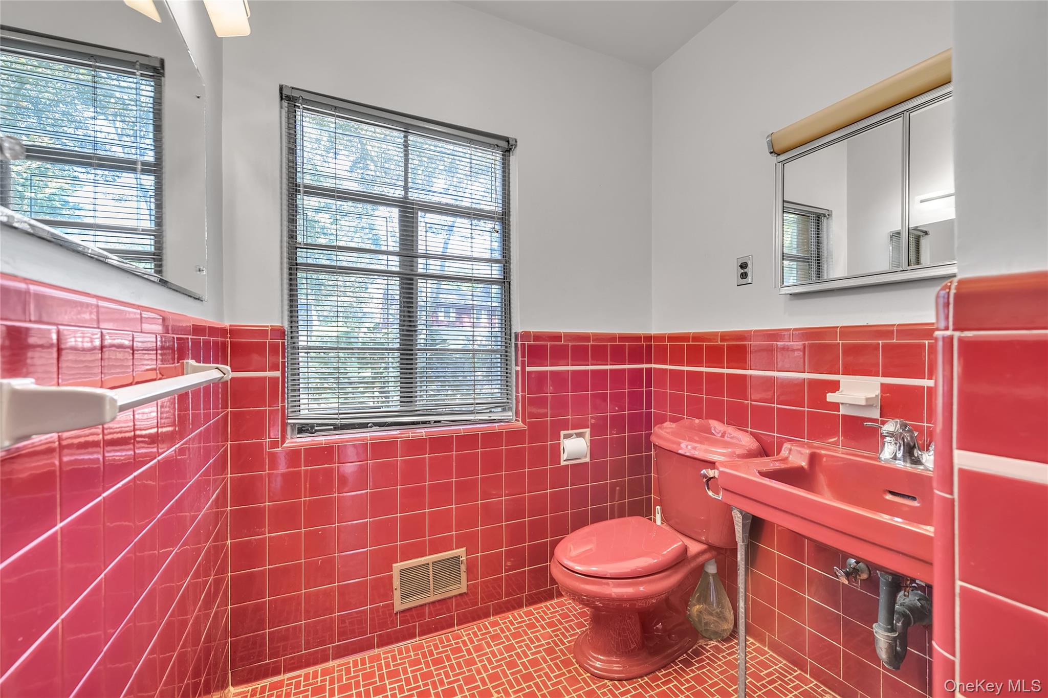 238 Clent Road – For Sale photo 12