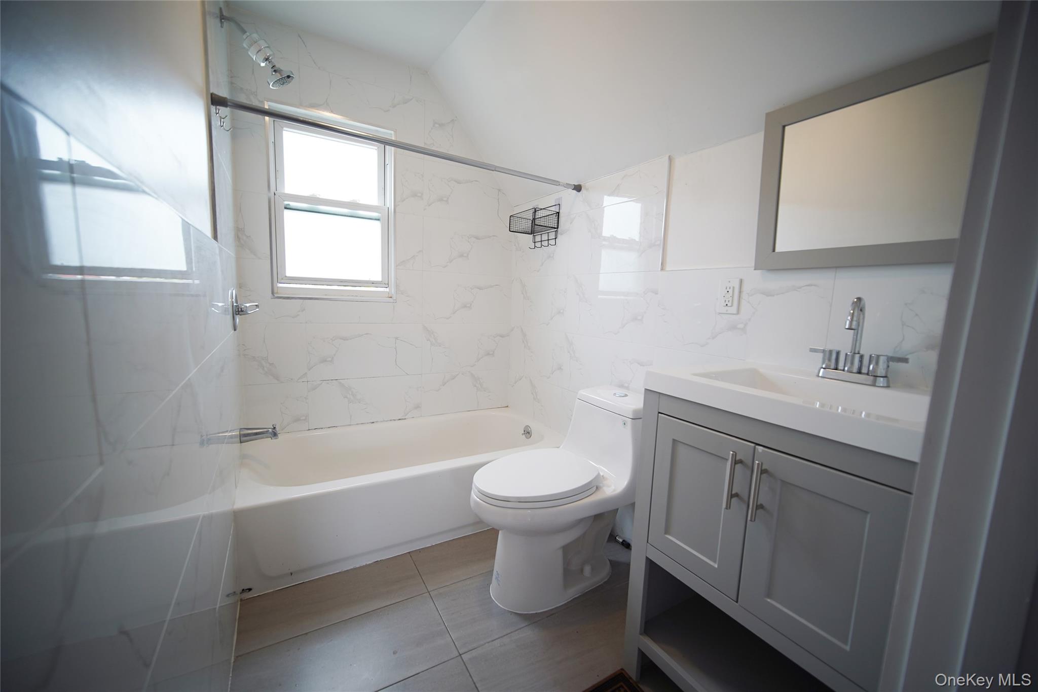58 S 11th Avenue – For Rent photo 4