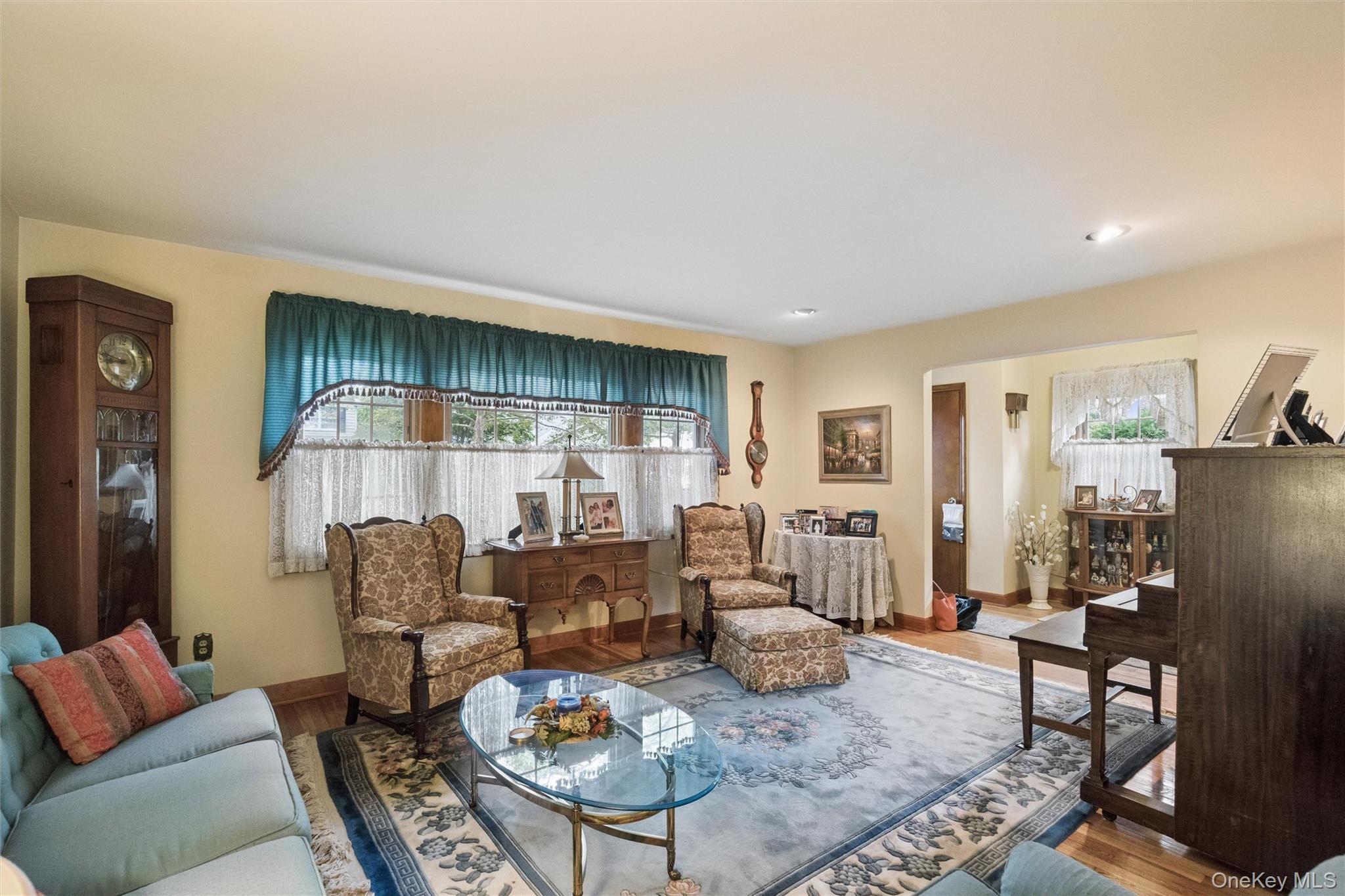 9 Monroe Street – For Sale photo 6