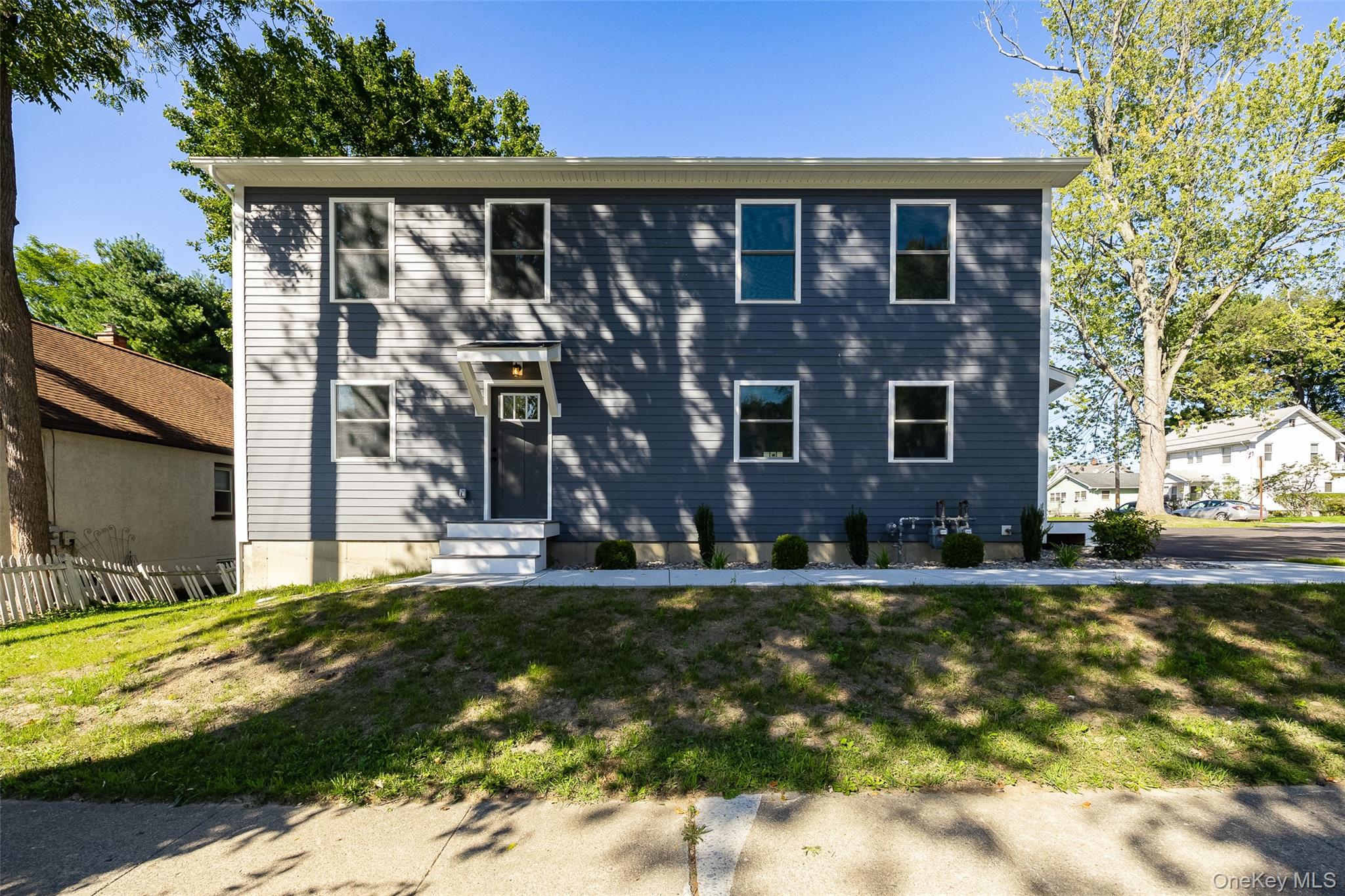 5 Douglas Street, Unit B photo 2