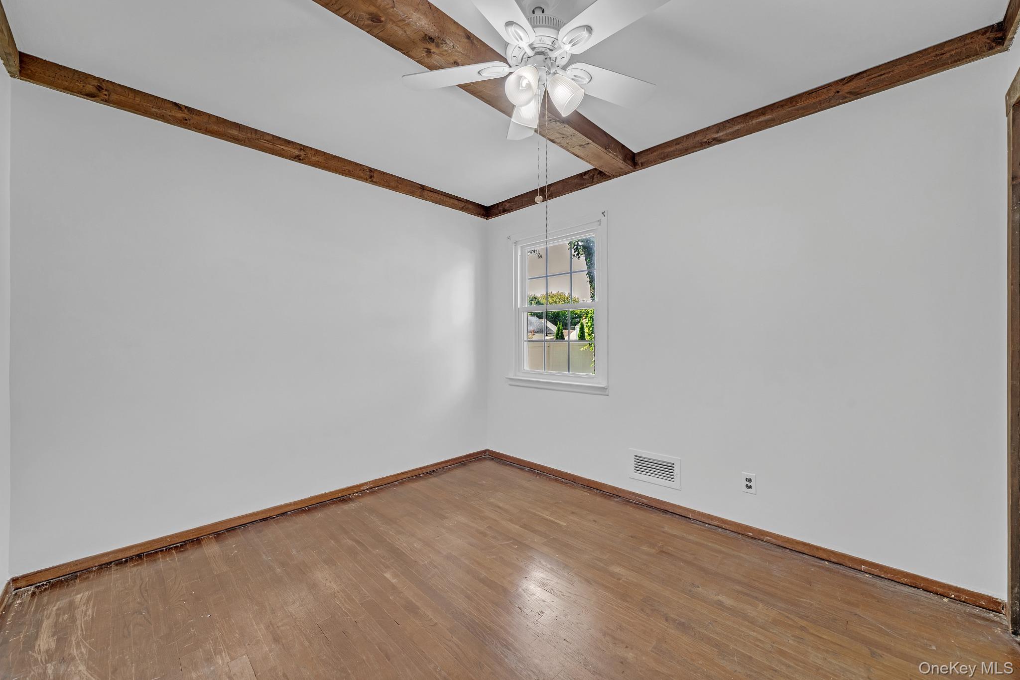 170 Park Lane – For Sale photo 6