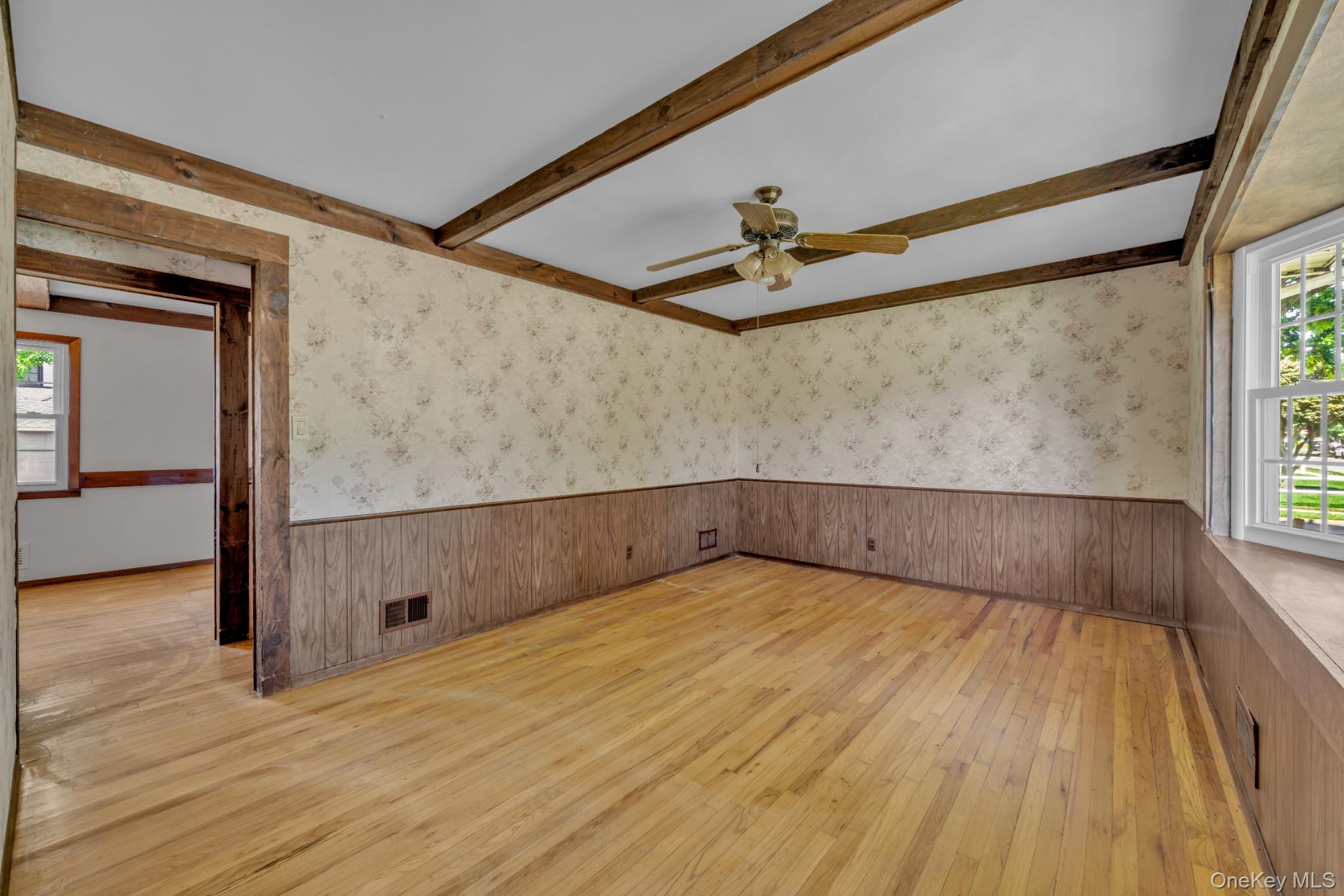170 Park Lane – For Sale photo 3