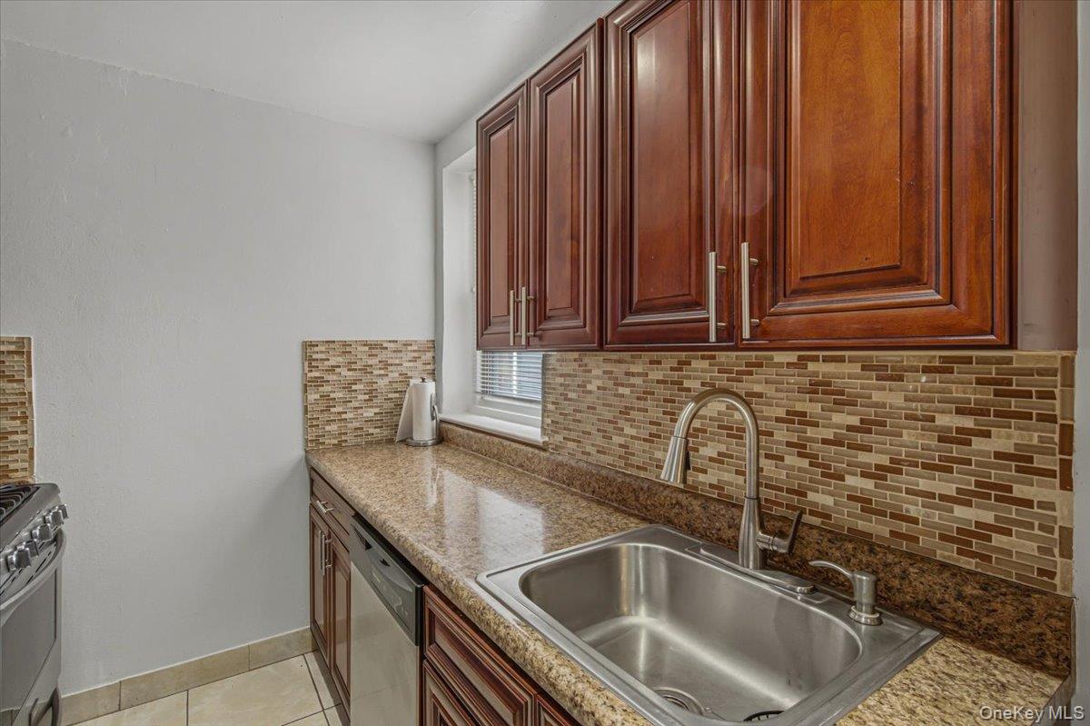 2107 Wallace Ave Wallace, Unit 6A photo 11