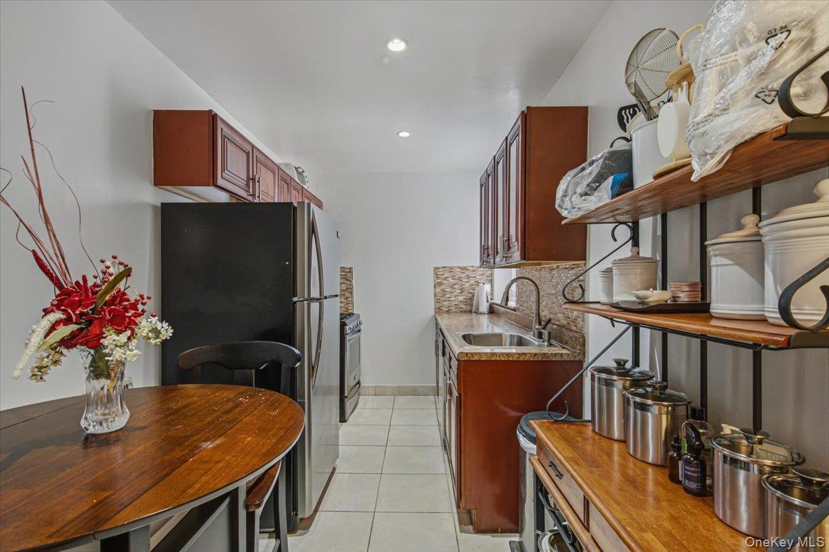 2107 Wallace Ave Wallace, Unit 6A photo 9
