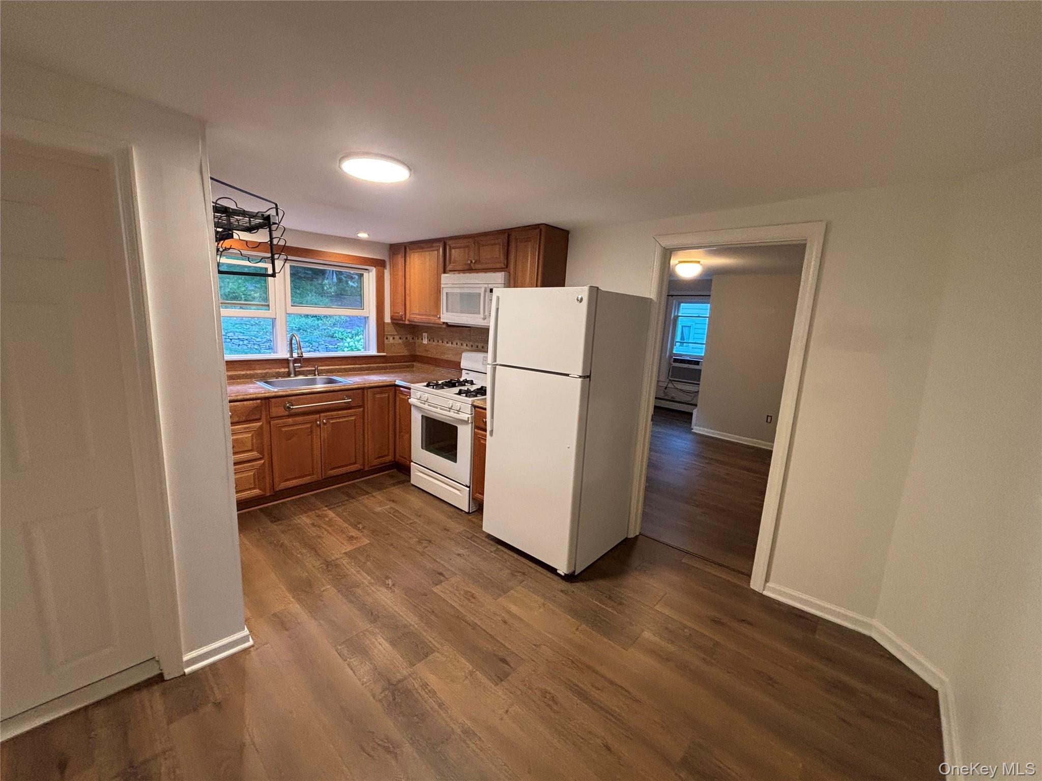 5 Bush Road – For Rent photo 11