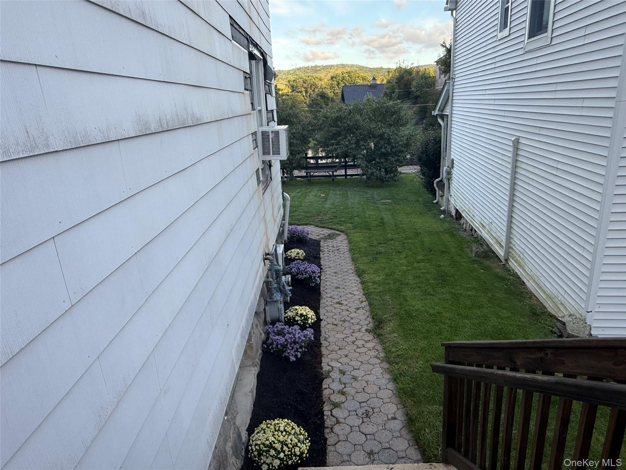 5 Bush Road – For Rent photo 4
