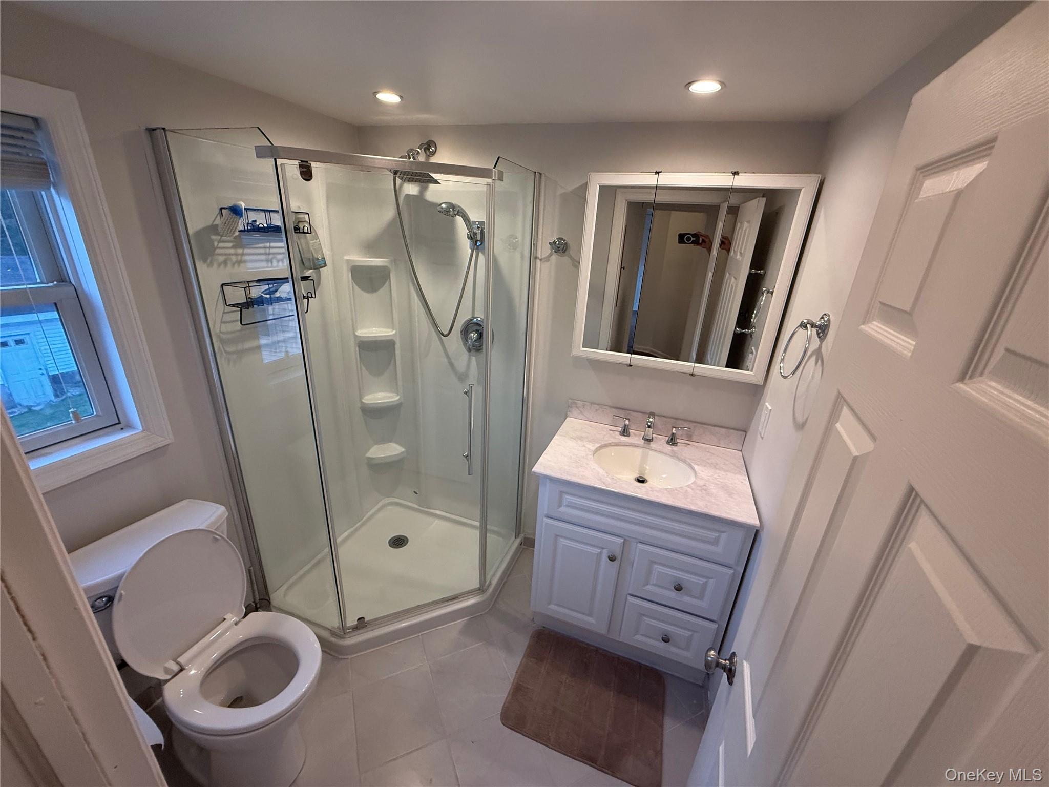 5 Bush Road – For Rent photo 17