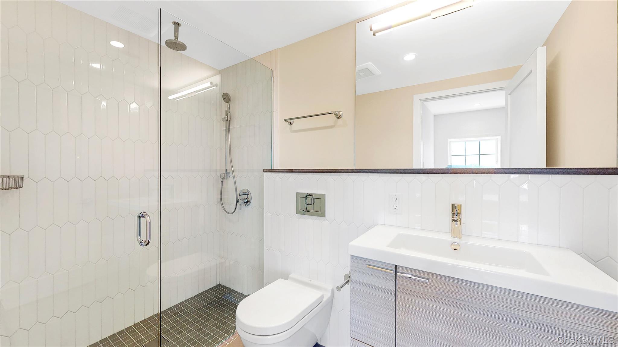 16 Main, Unit 5A photo 5