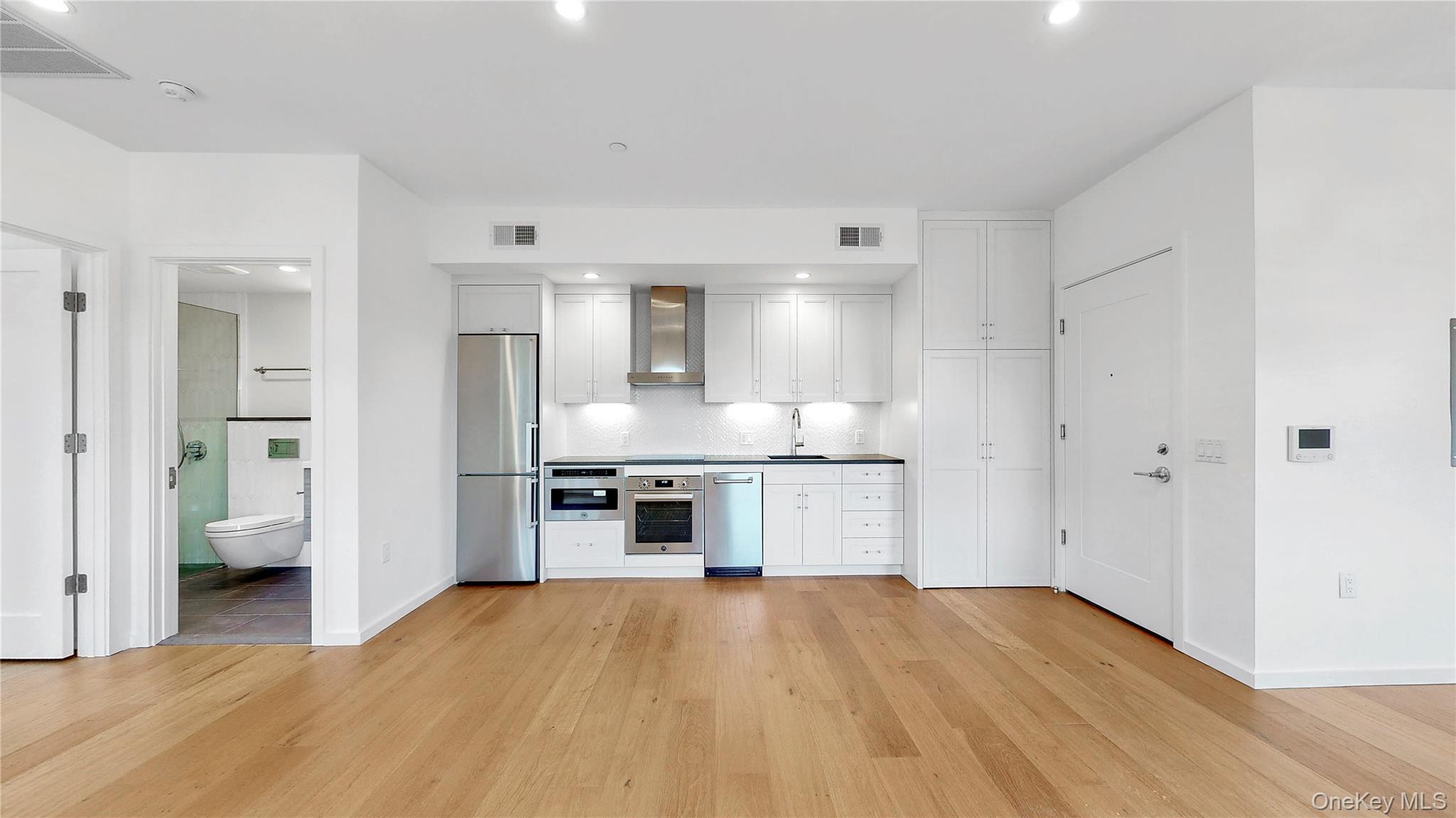 16 Main, Unit 5A photo 2