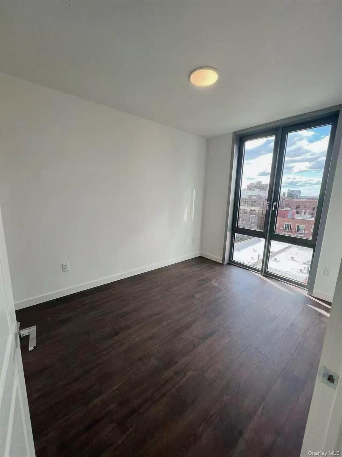 144-27 Sanford Avenue, Unit 3N photo 5