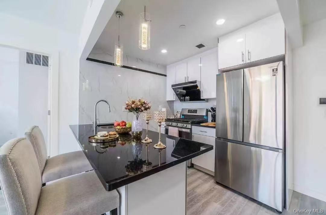144-27 Sanford Avenue, Unit 3N photo 2
