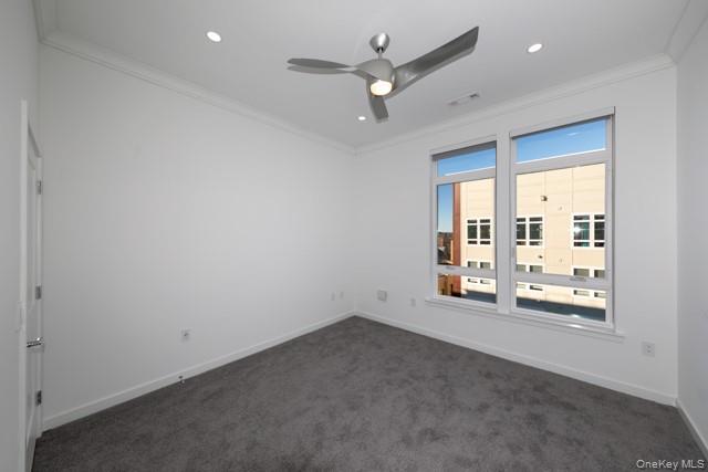 116 Searing Avenue, Unit PHN409 photo 8