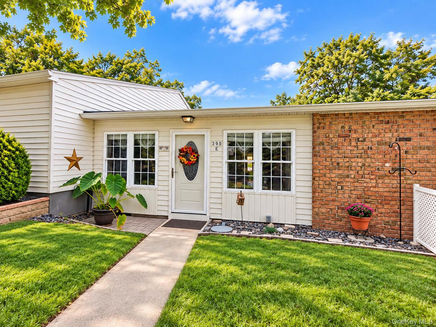 395 Woodbridge Drive, Unit E