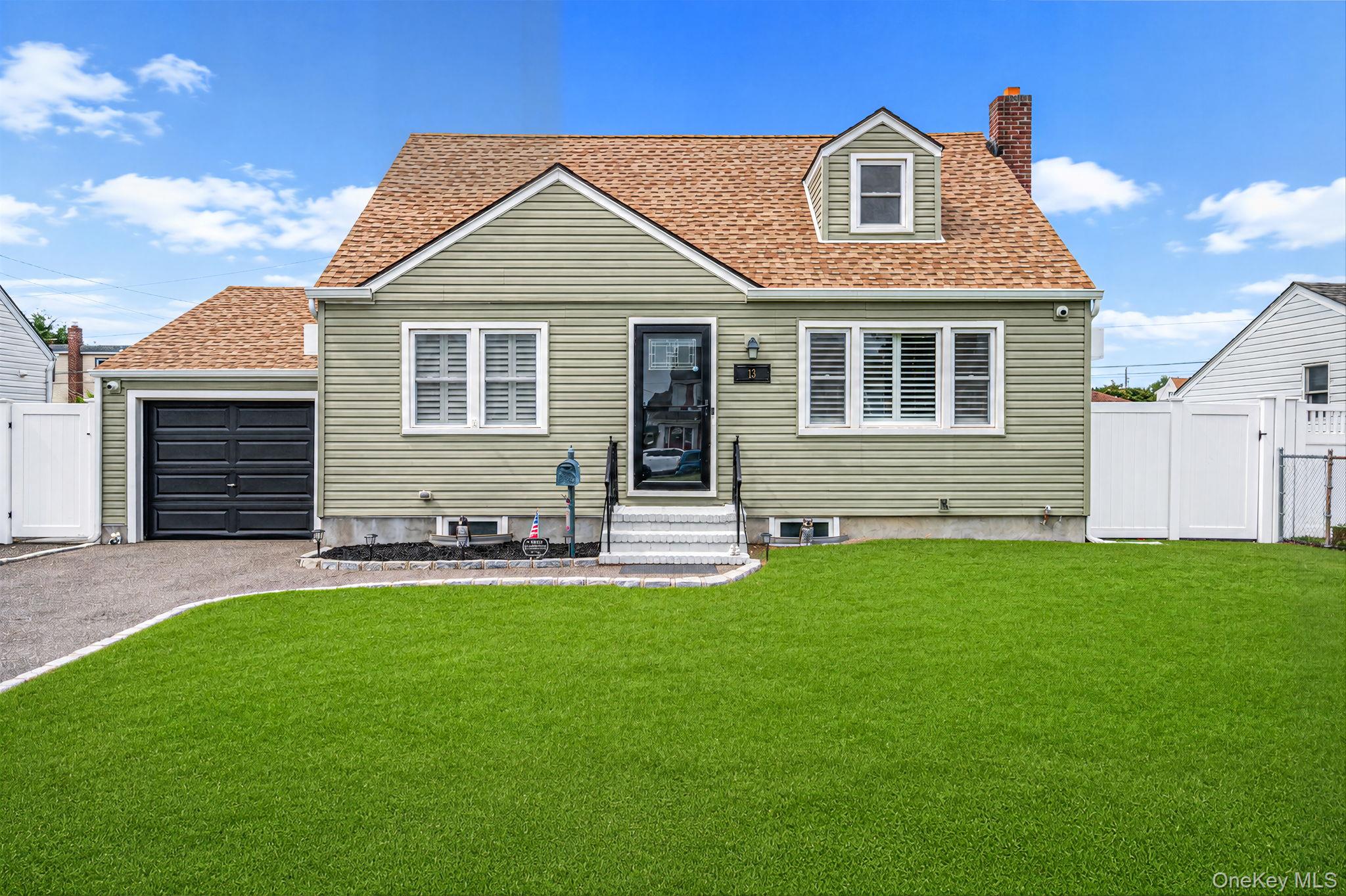 13 Maple Drive – For Sale