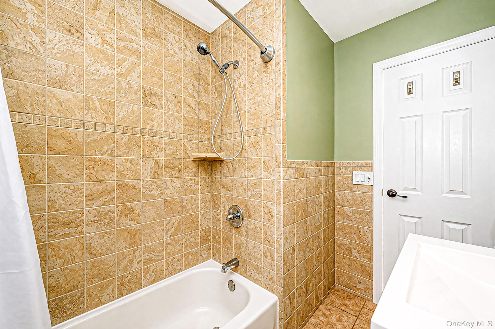 13 Maple Drive – For Sale photo 21