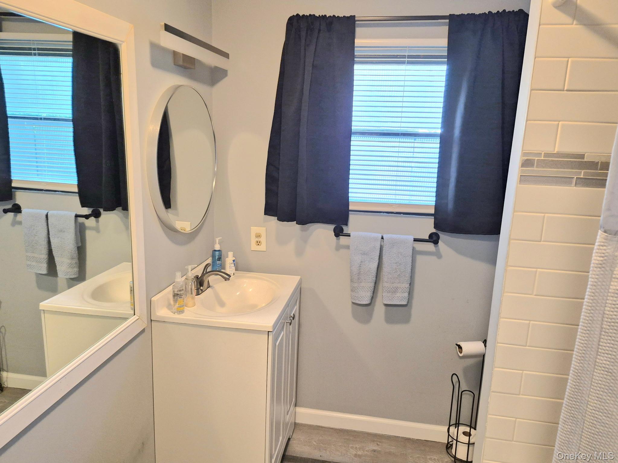 37-28 Hubbard Avenue – For Sale photo 22