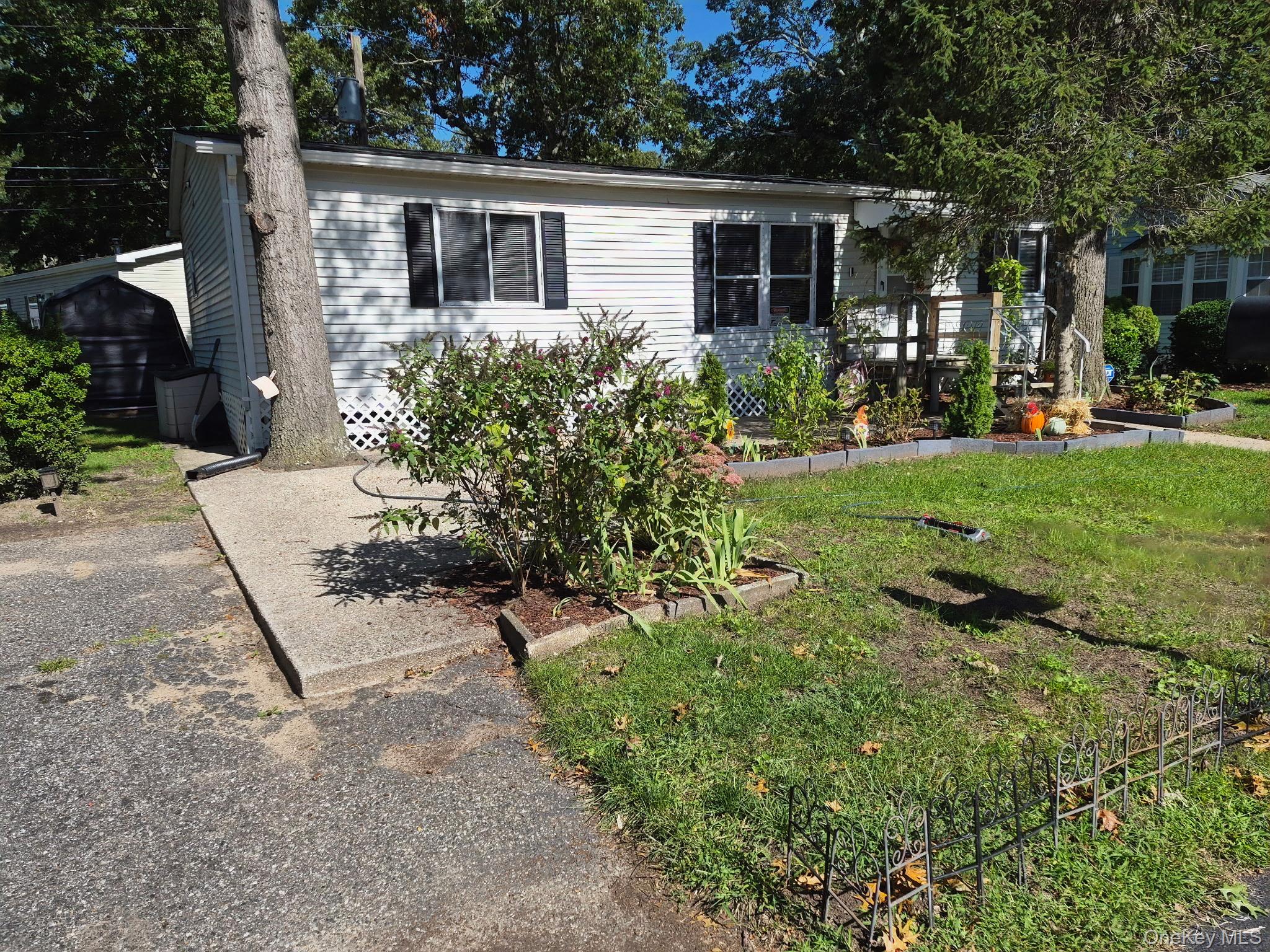 37-28 Hubbard Avenue – For Sale photo 25