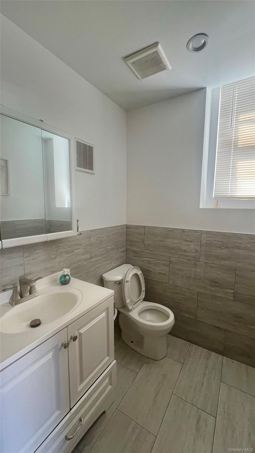 880 Midland Avenue – For Sale photo 4