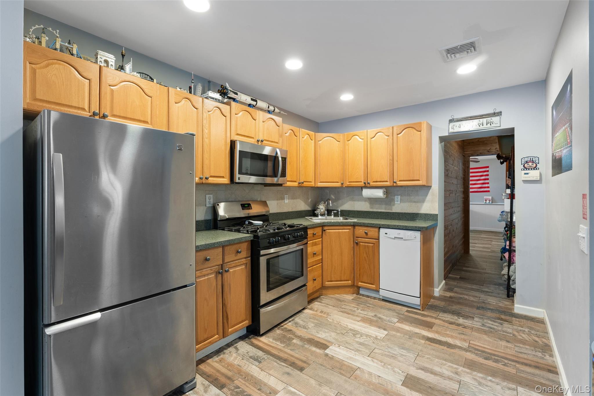 1 Sherwood Road – For Sale photo 22