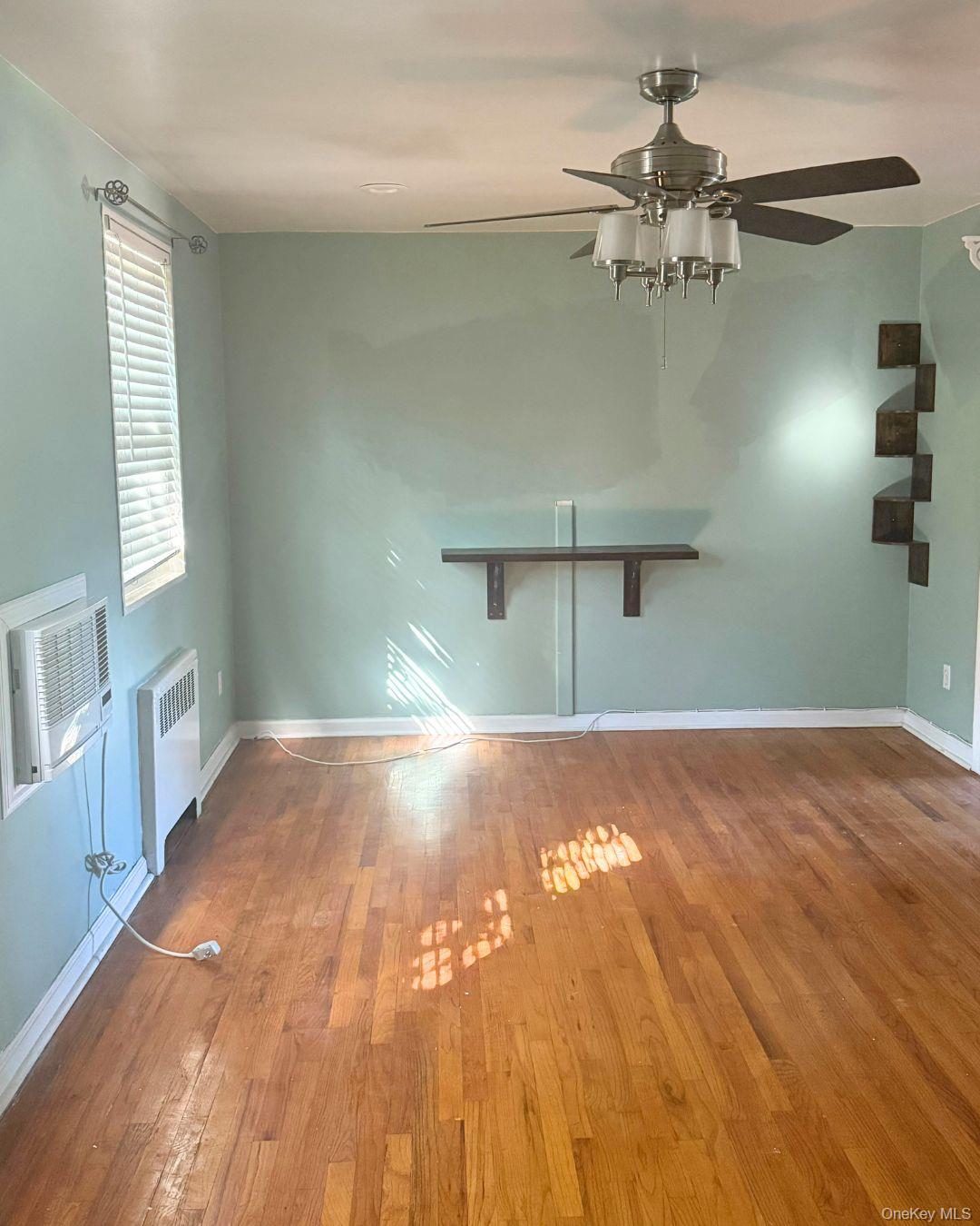 23424 133rd Avenue, Unit Upper photo 2