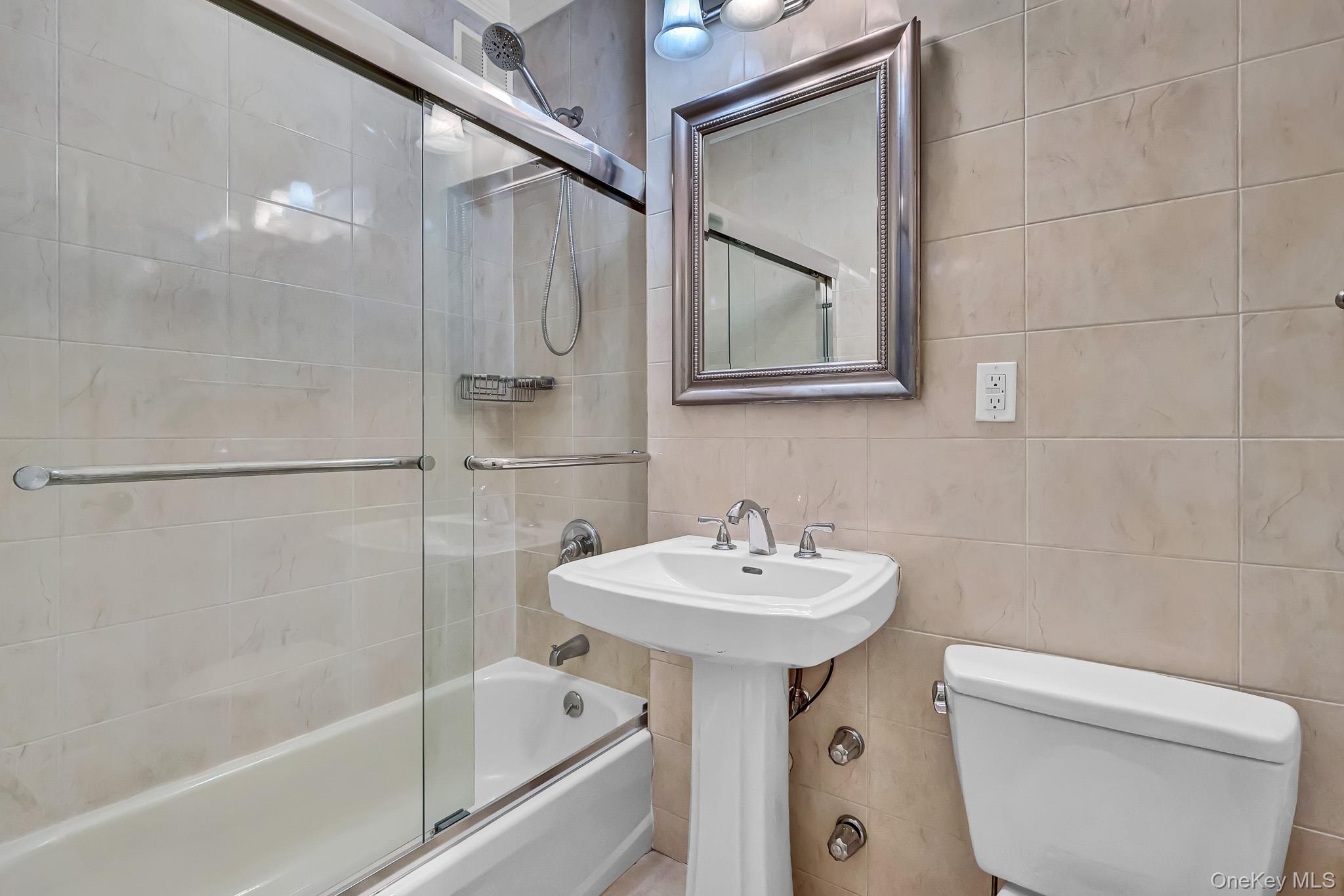 111 7th Street, Unit 304 photo 15