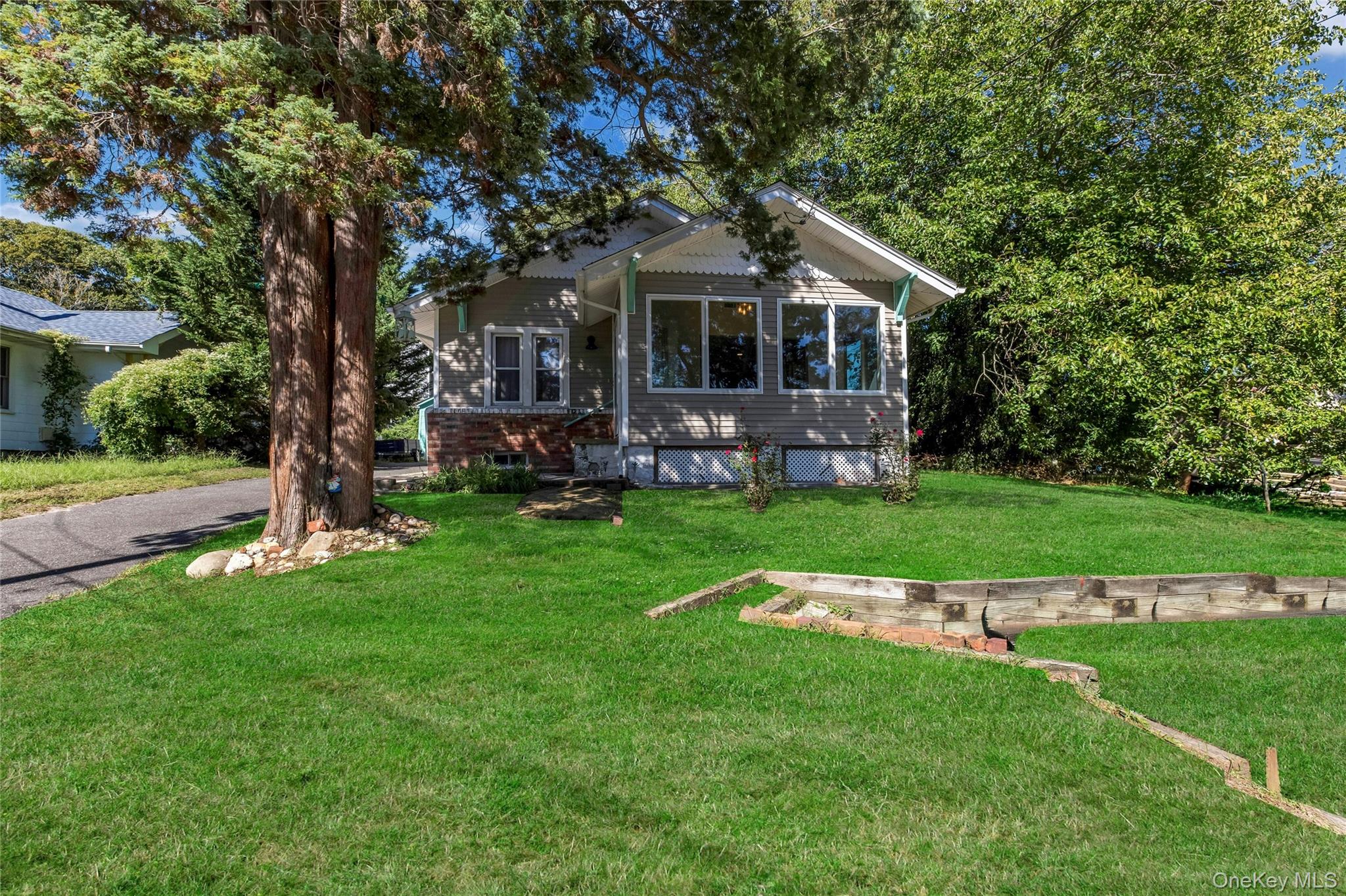 3 School Street – For Sale photo 3