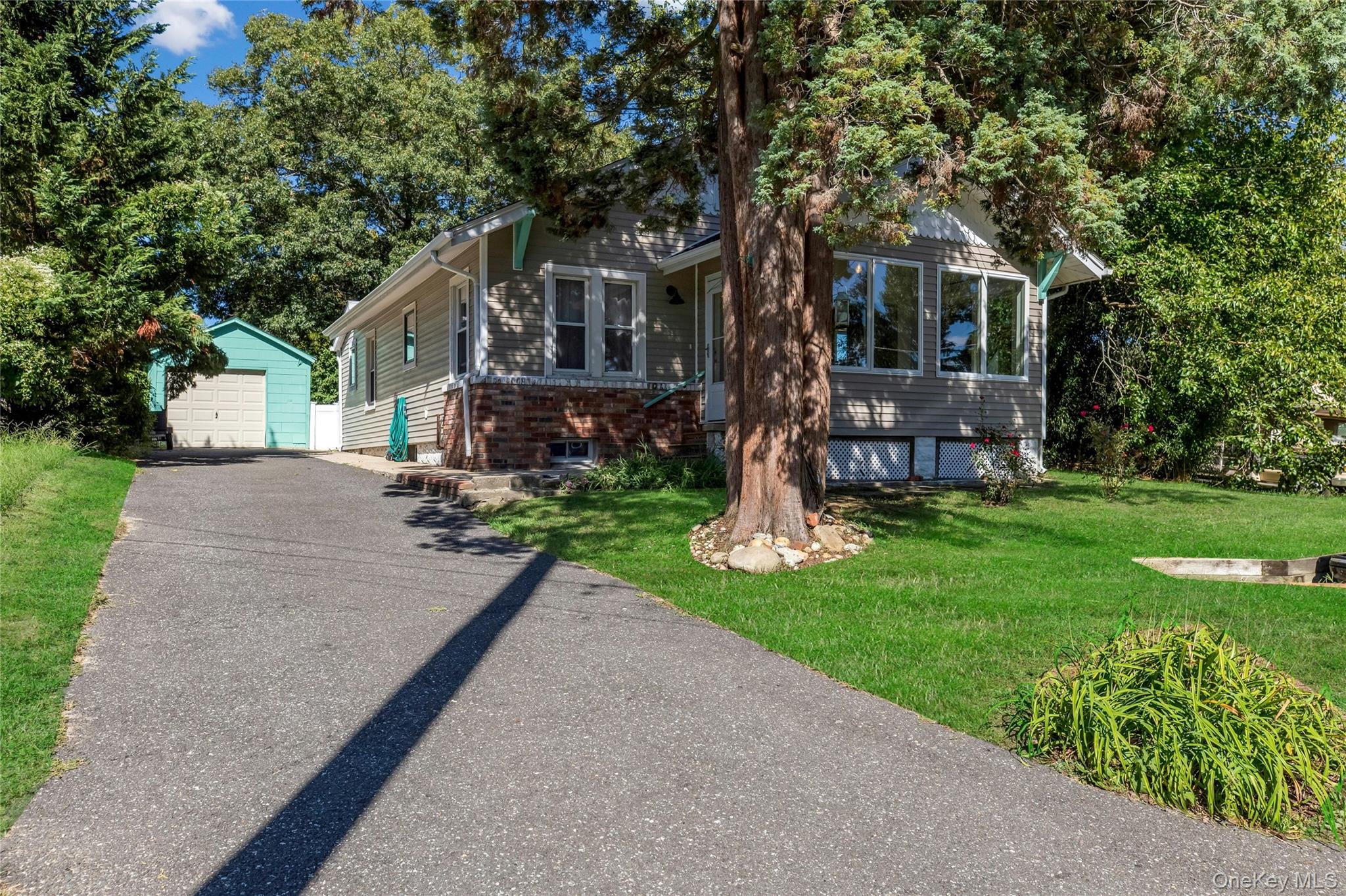 3 School Street – For Sale photo 2