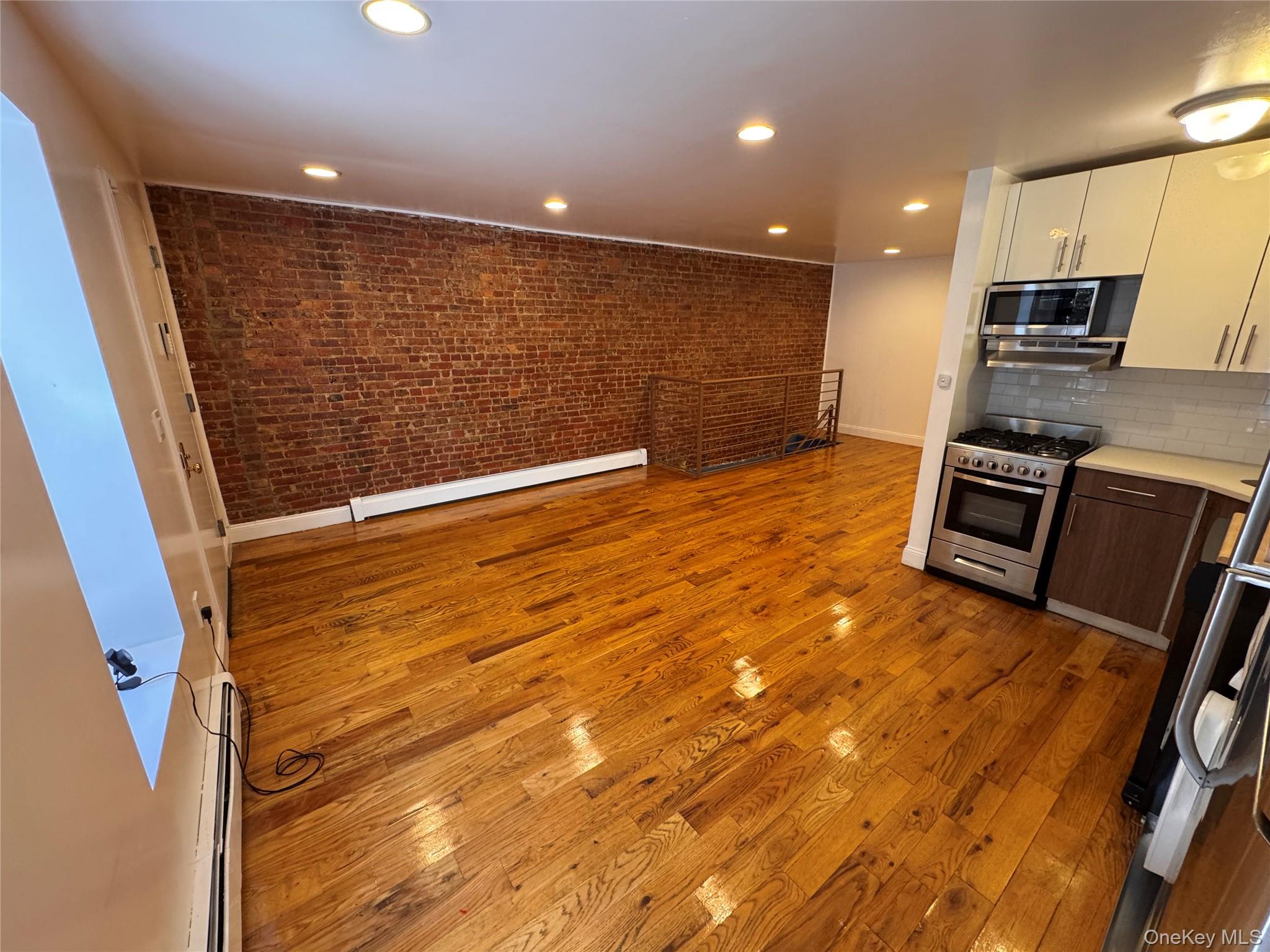 887 Lafayette Avenue – For Rent photo 7