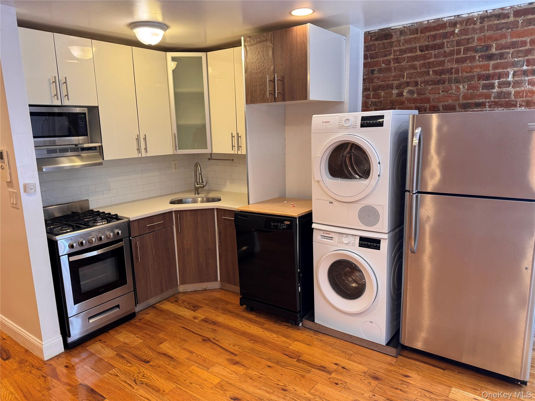 887 Lafayette Avenue – For Rent photo 6