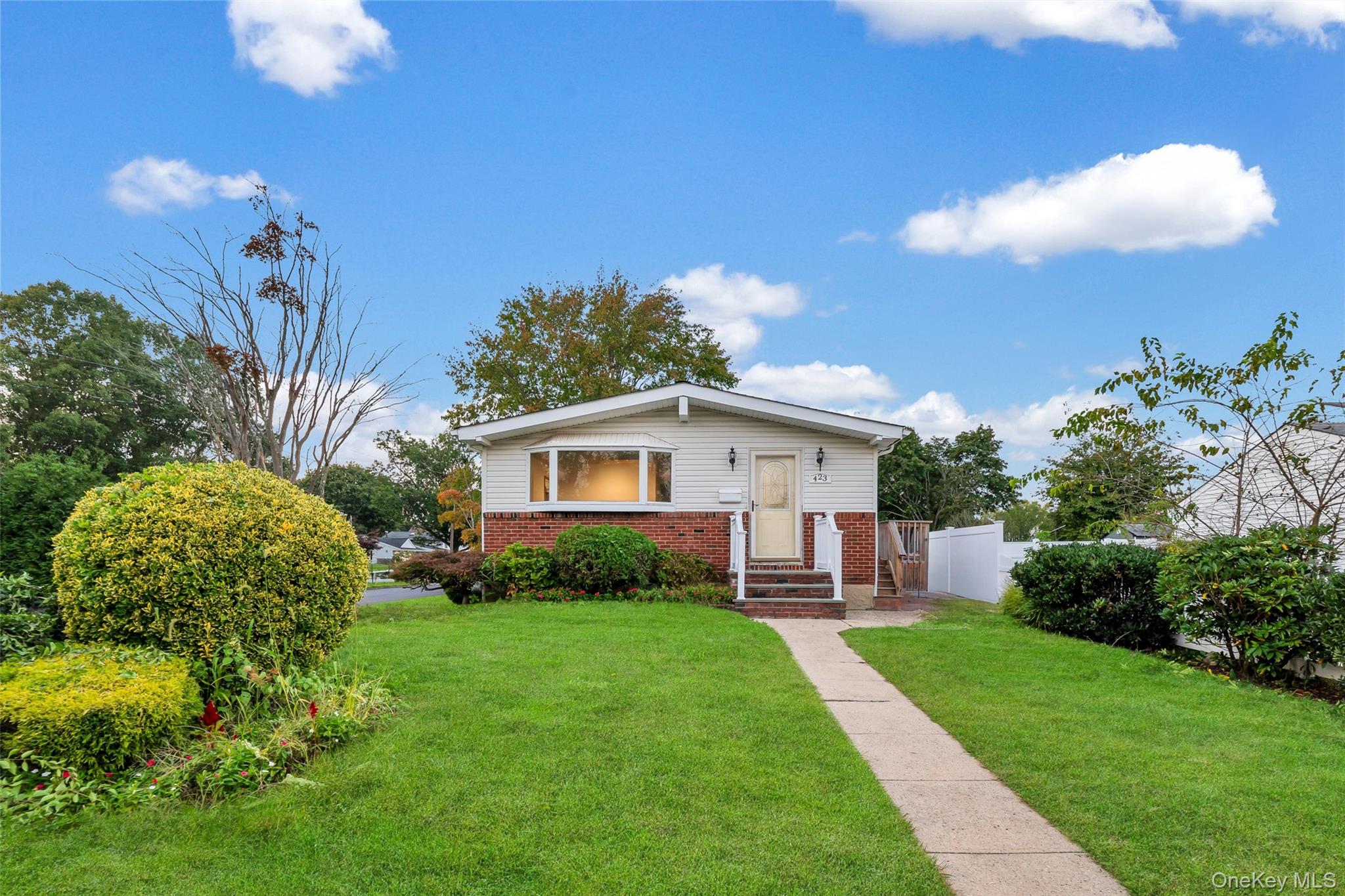 423 Westview Avenue – For Sale