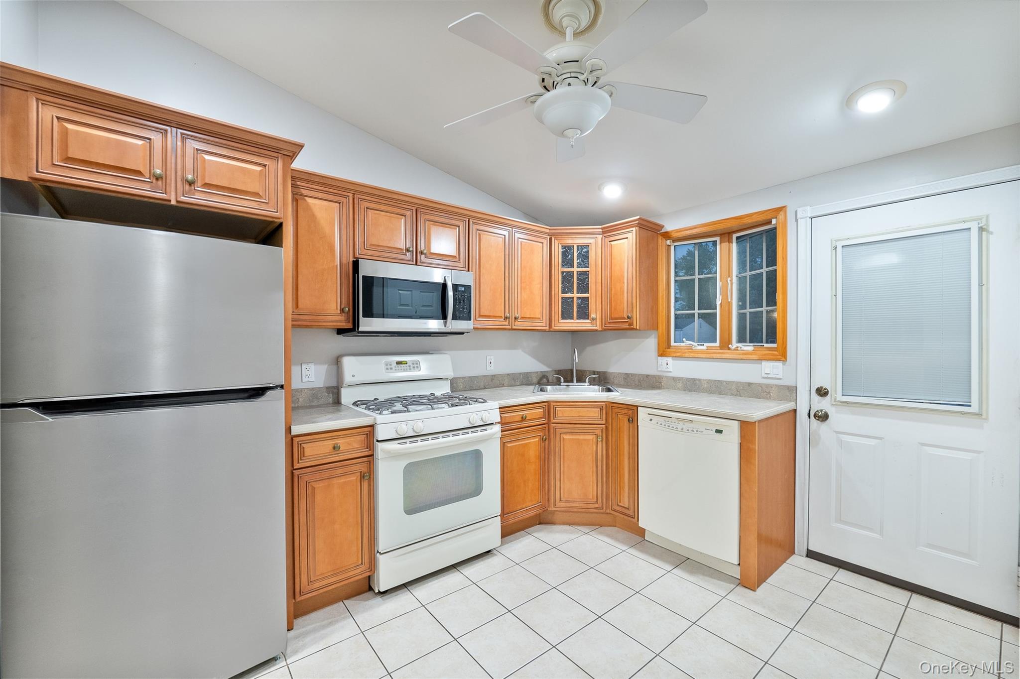 423 Westview Avenue – For Sale photo 10