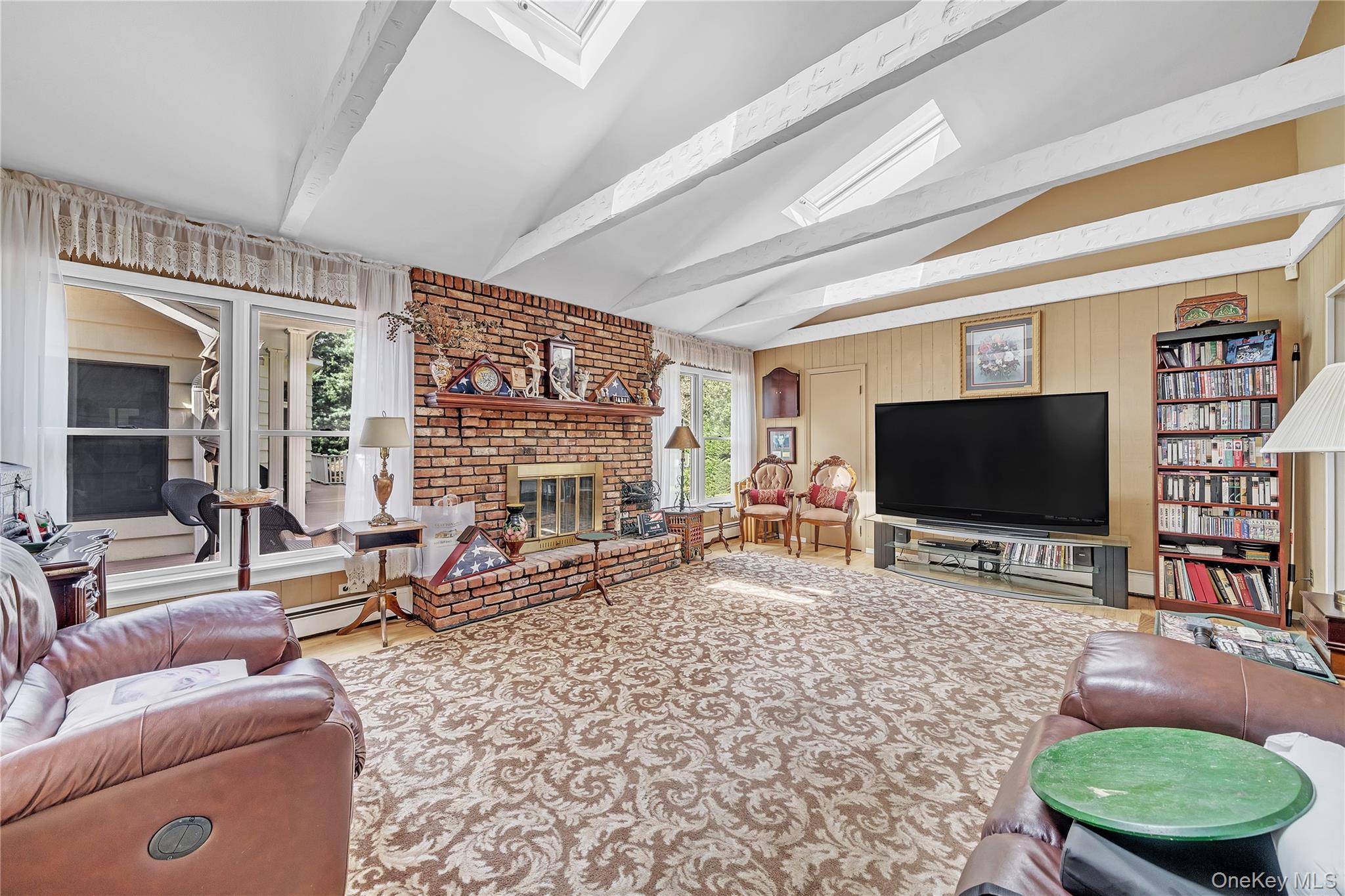 20 Old Route 25A – For Sale photo 16