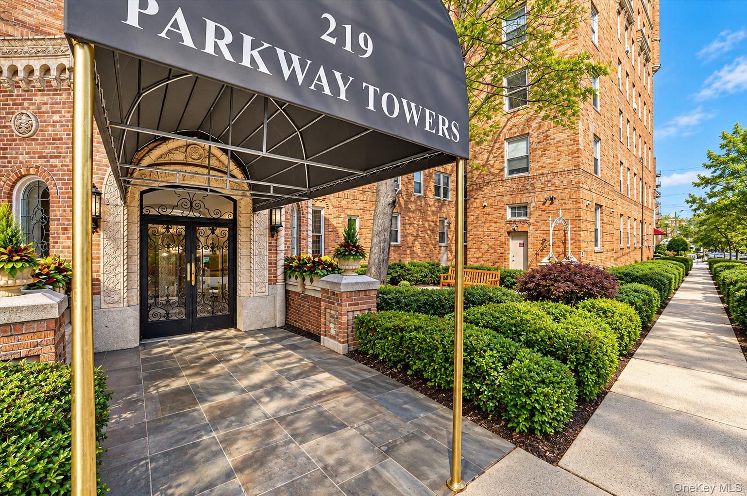 219 Bronx River Road, Unit 4N photo 27