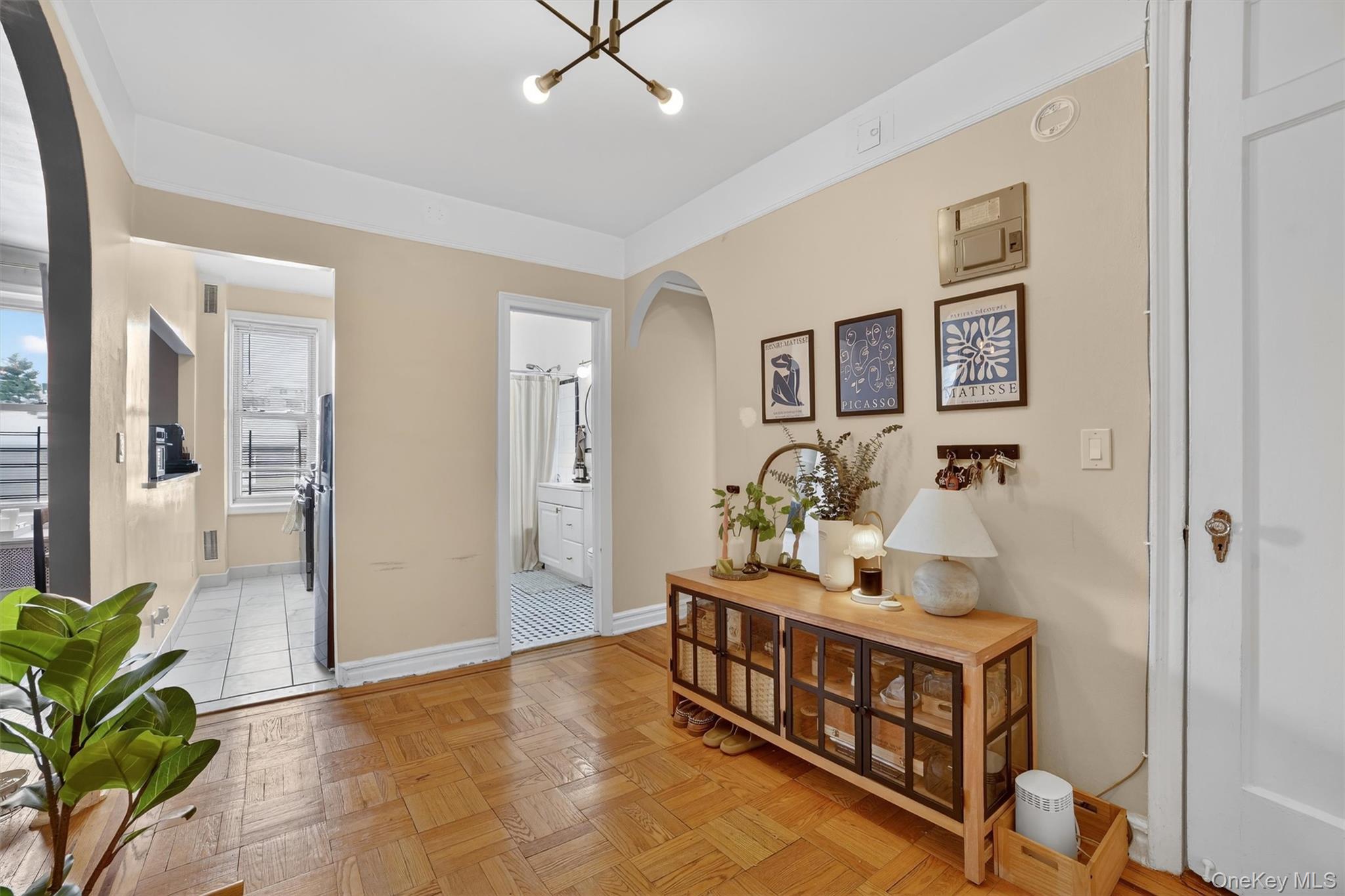 219 Bronx River Road, Unit 4N photo 4