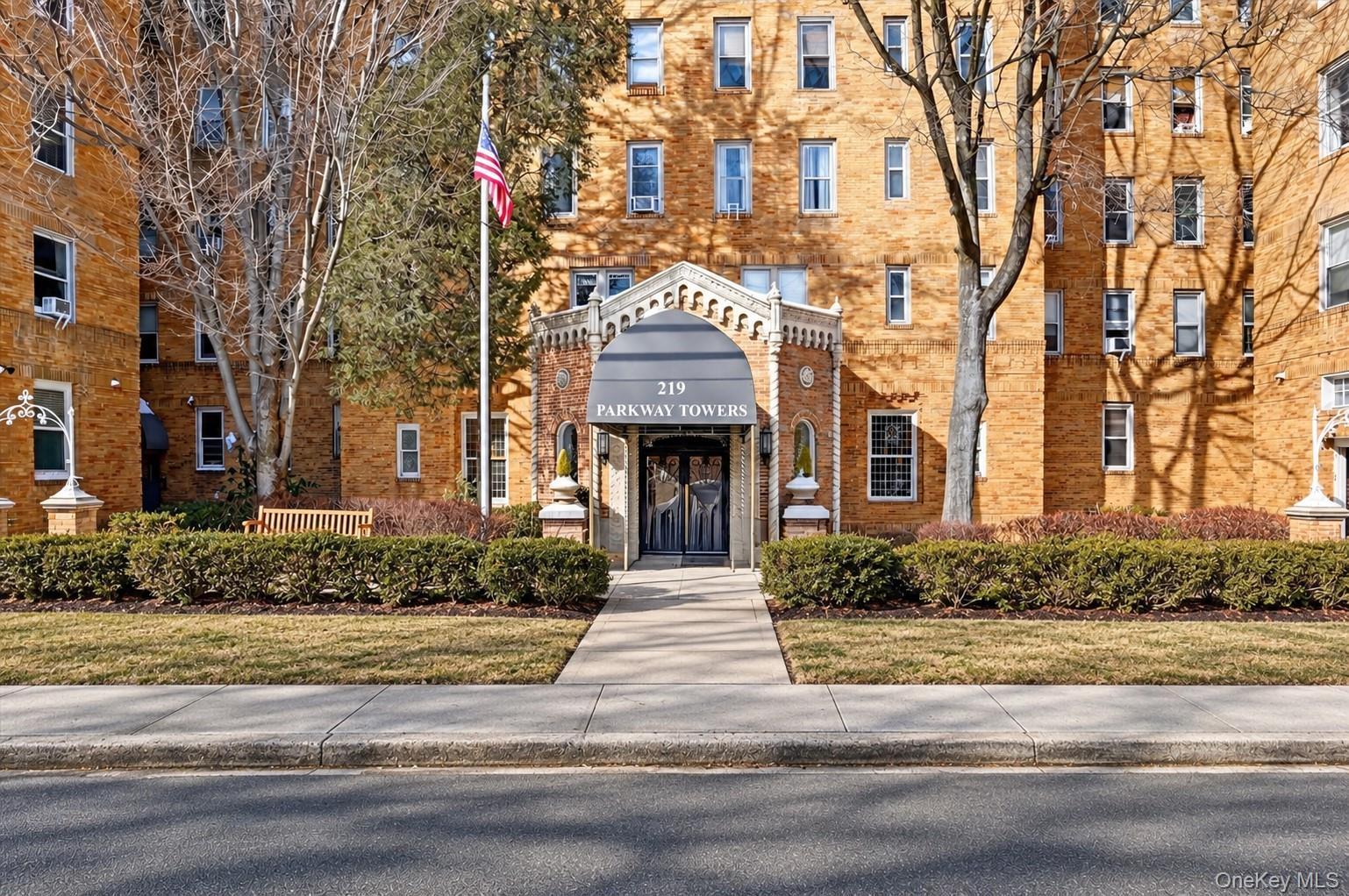 219 Bronx River Road, Unit 4N photo 28