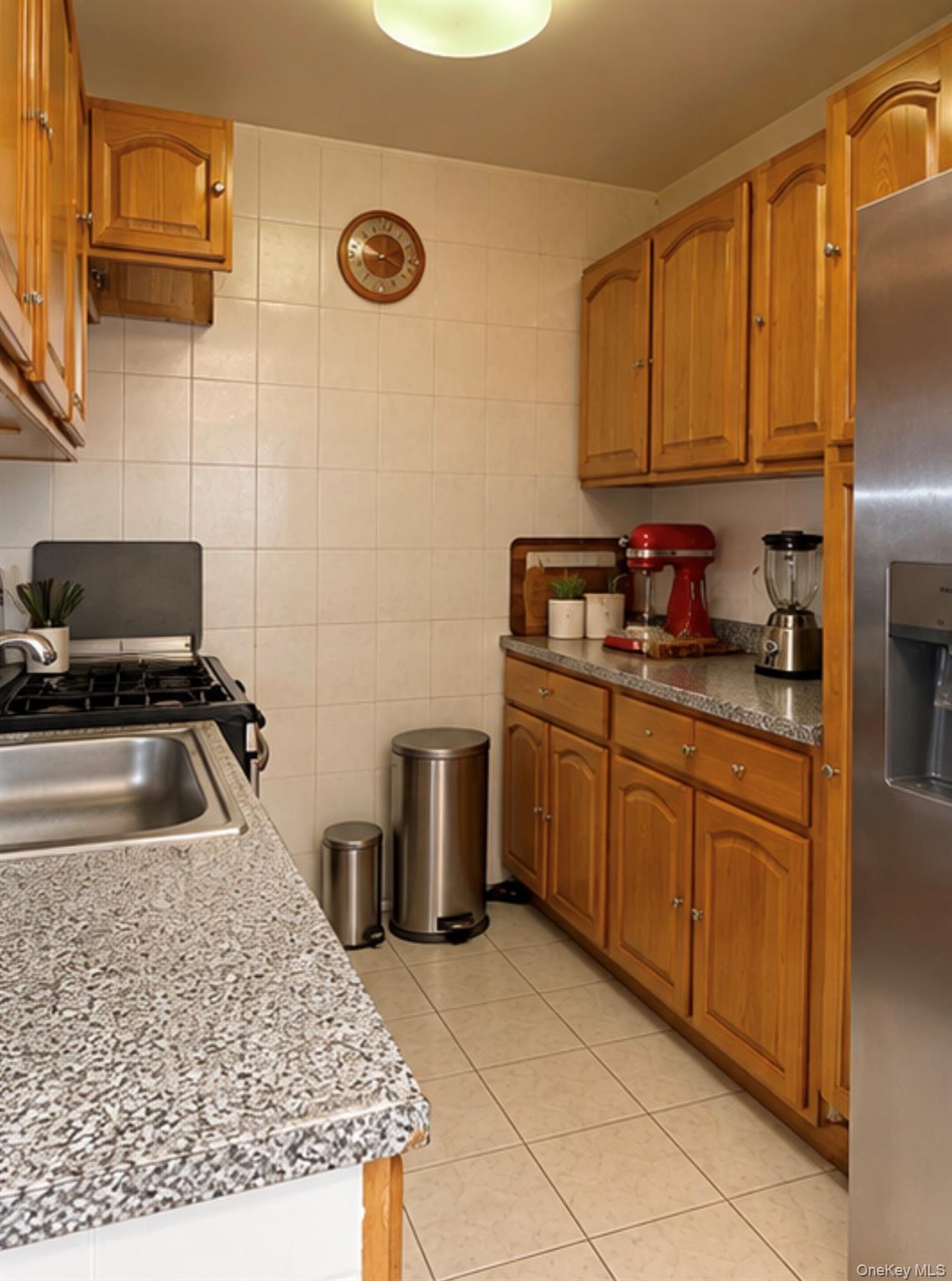 245 Bronx River Road, Unit 8C photo 7