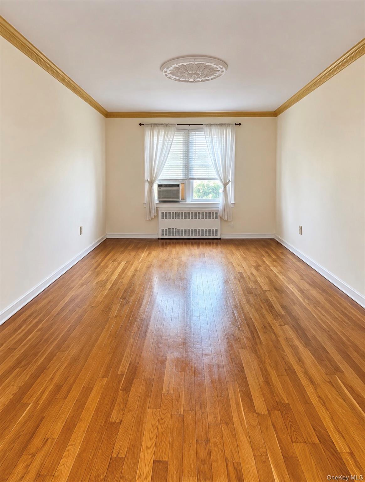 245 Bronx River Road, Unit 8C photo 3