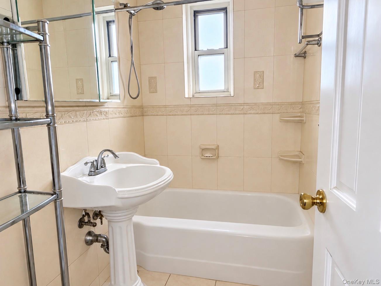 245 Bronx River Road, Unit 8C photo 12