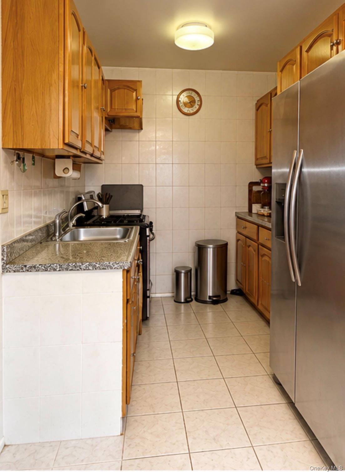 245 Bronx River Road, Unit 8C photo 5