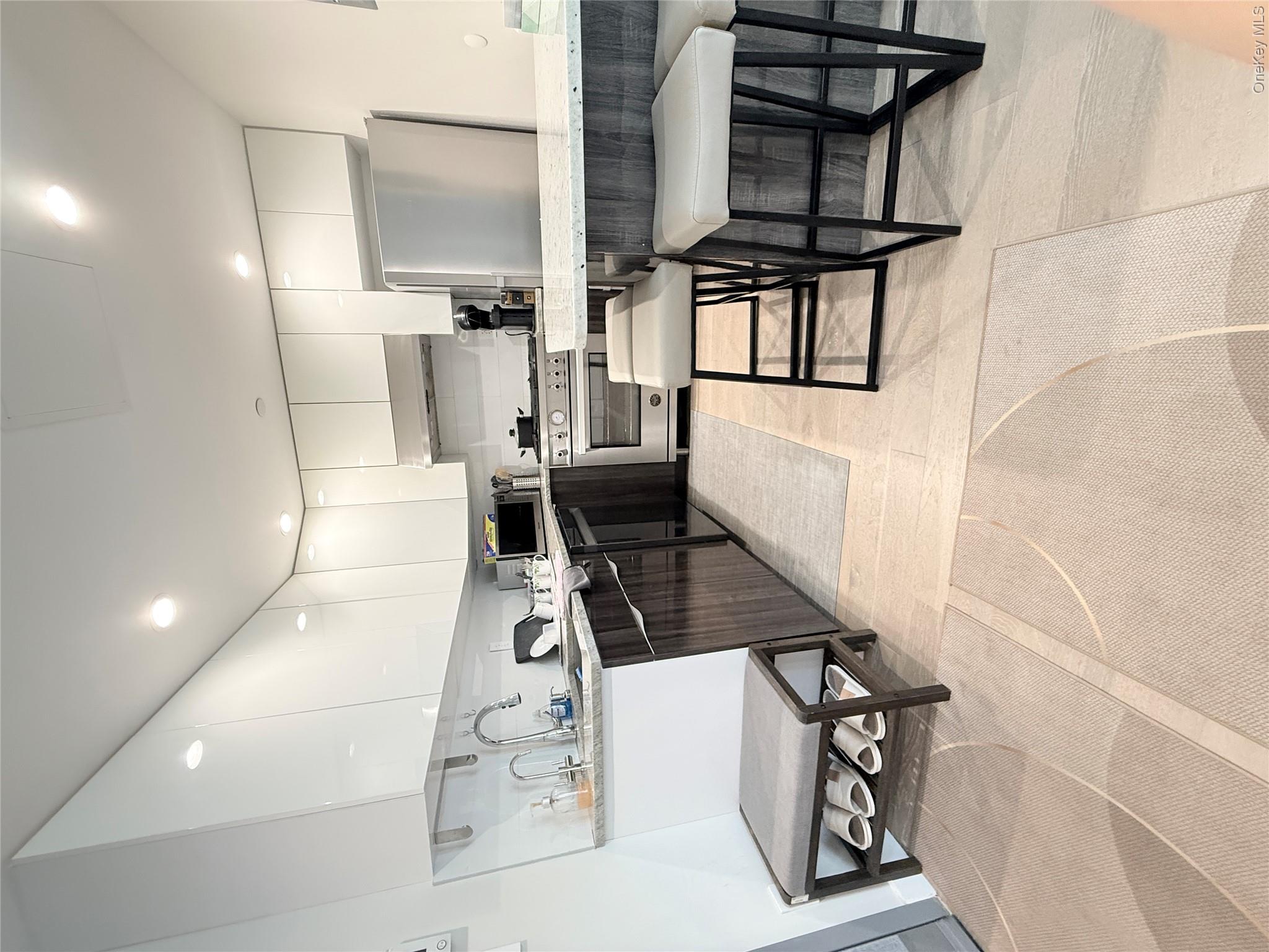 15353 77th Avenue, Unit 3C photo 12