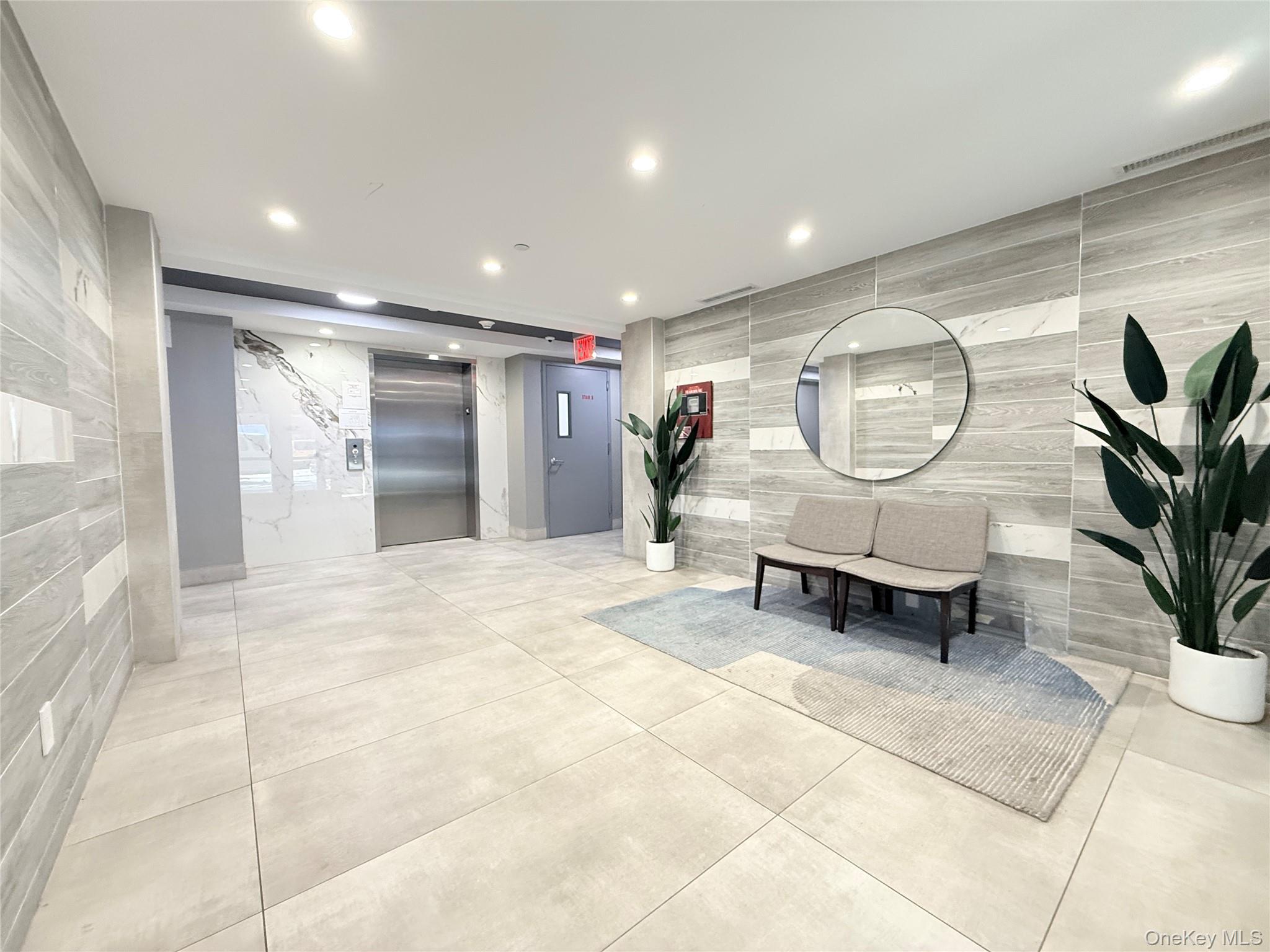 15353 77th Avenue, Unit 3C photo 4