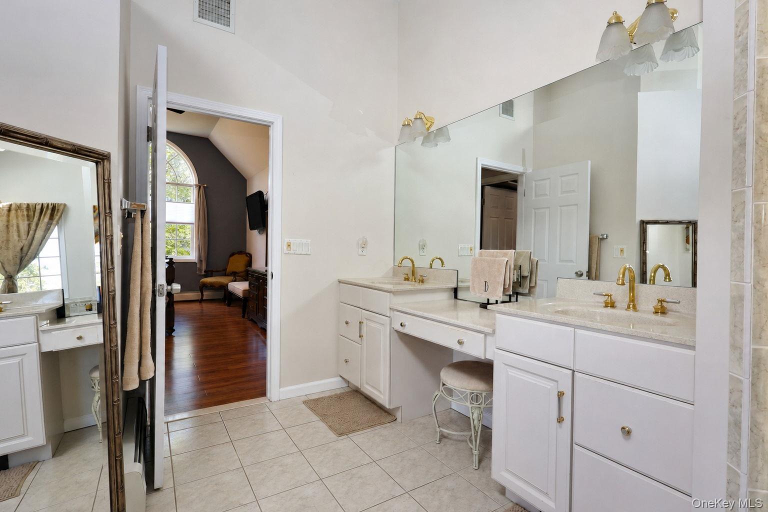 40 Sandra Lane – For Sale photo 36